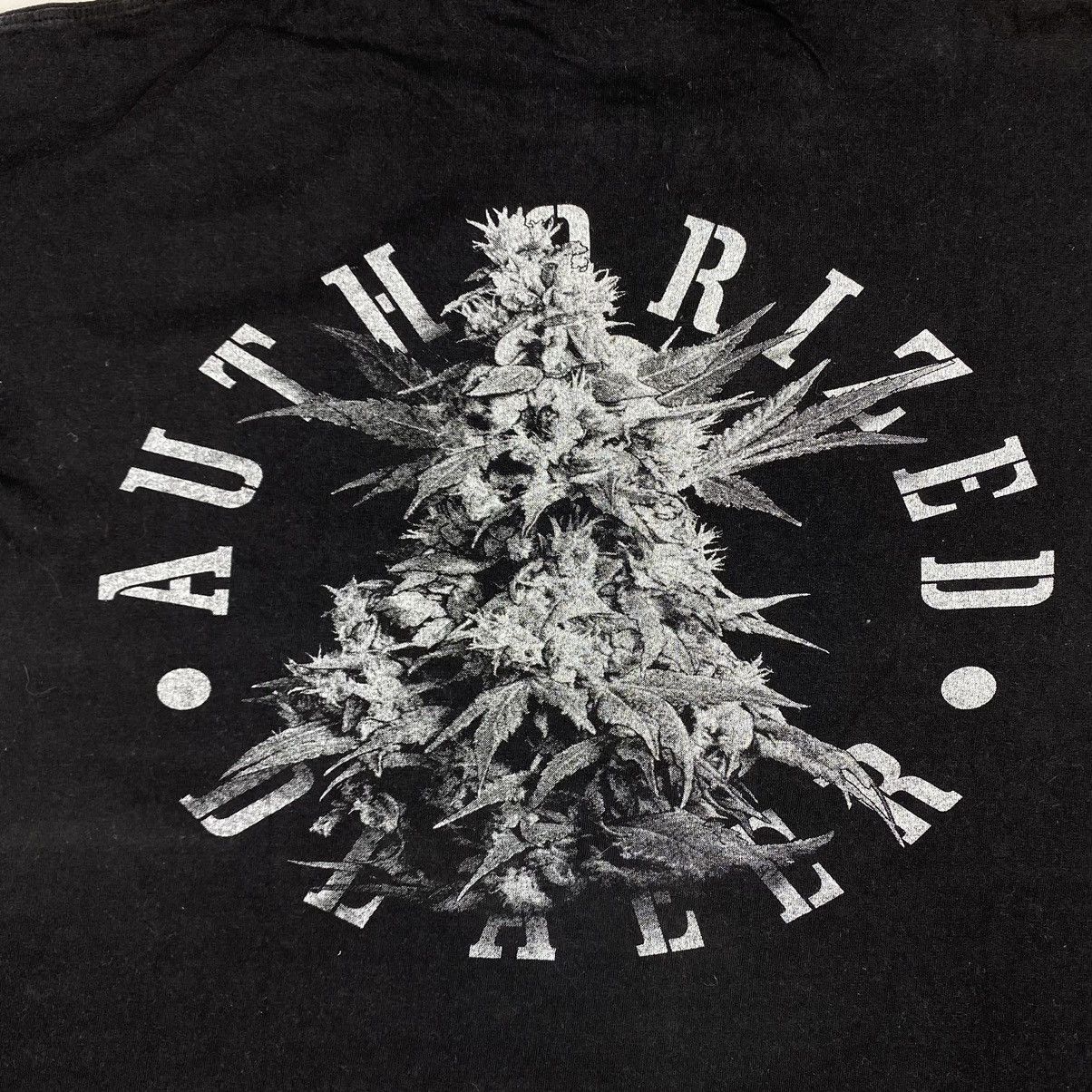 Band Tees Vintage Authorised Dealer T Shirt Smoke Weed LSD cannabis Size US XL / EU 56 / 4 - 8 Thumbnail
