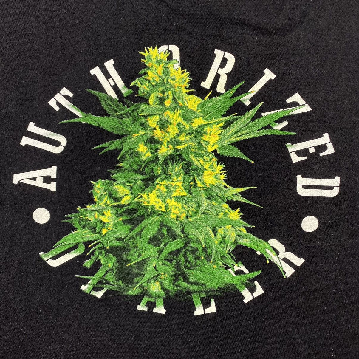 Band Tees Vintage Authorised Dealer T Shirt Smoke Weed LSD cannabis Size US XL / EU 56 / 4 - 3 Thumbnail