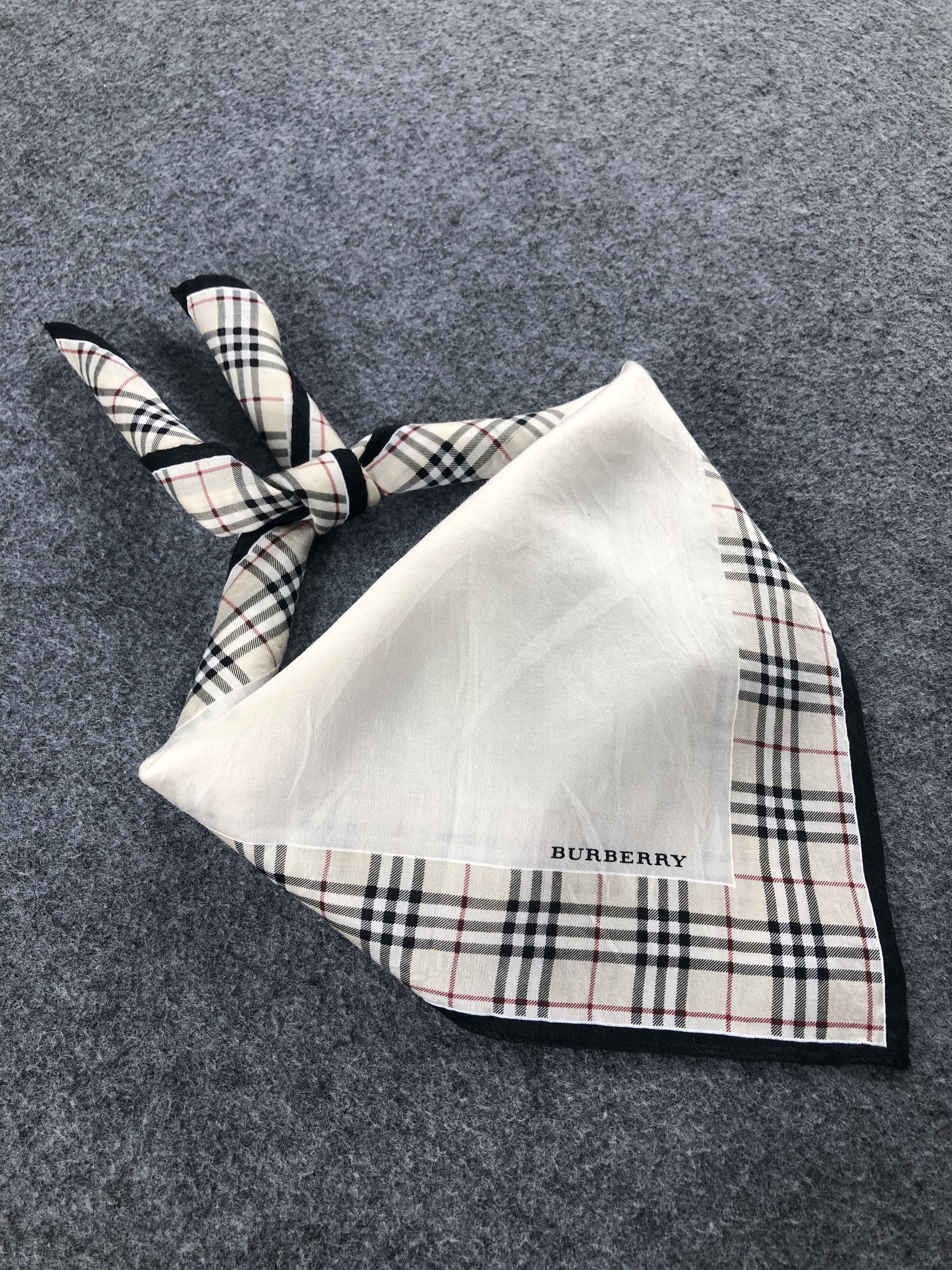 Burberry Burberry Handkerchief / Bandana / Neckerchief Size ONE SIZE - 2 Thumbnail