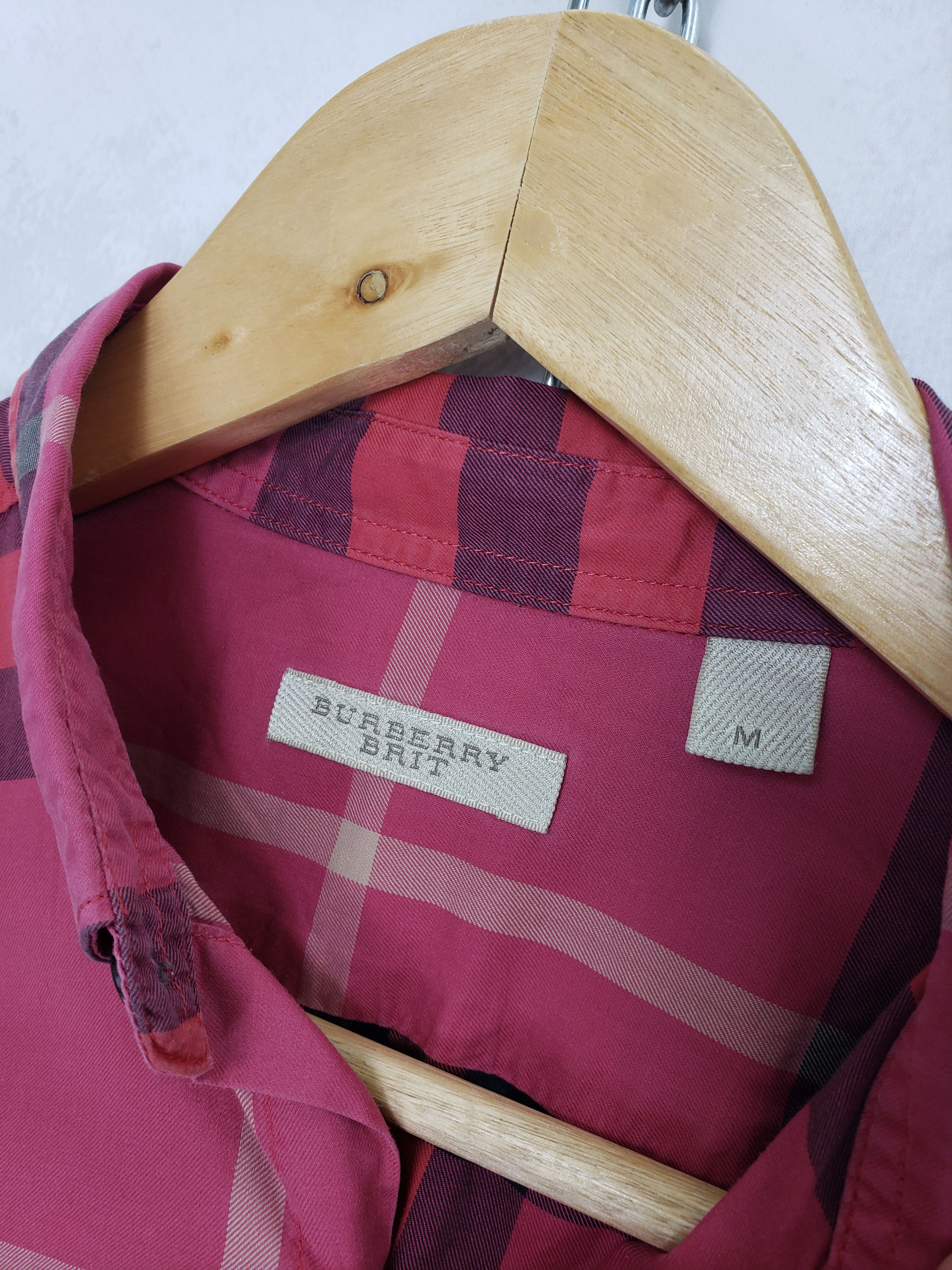 Burberry Burberry brit red nova check shirt Size US M / EU 48-50 / 2 - 8 Thumbnail