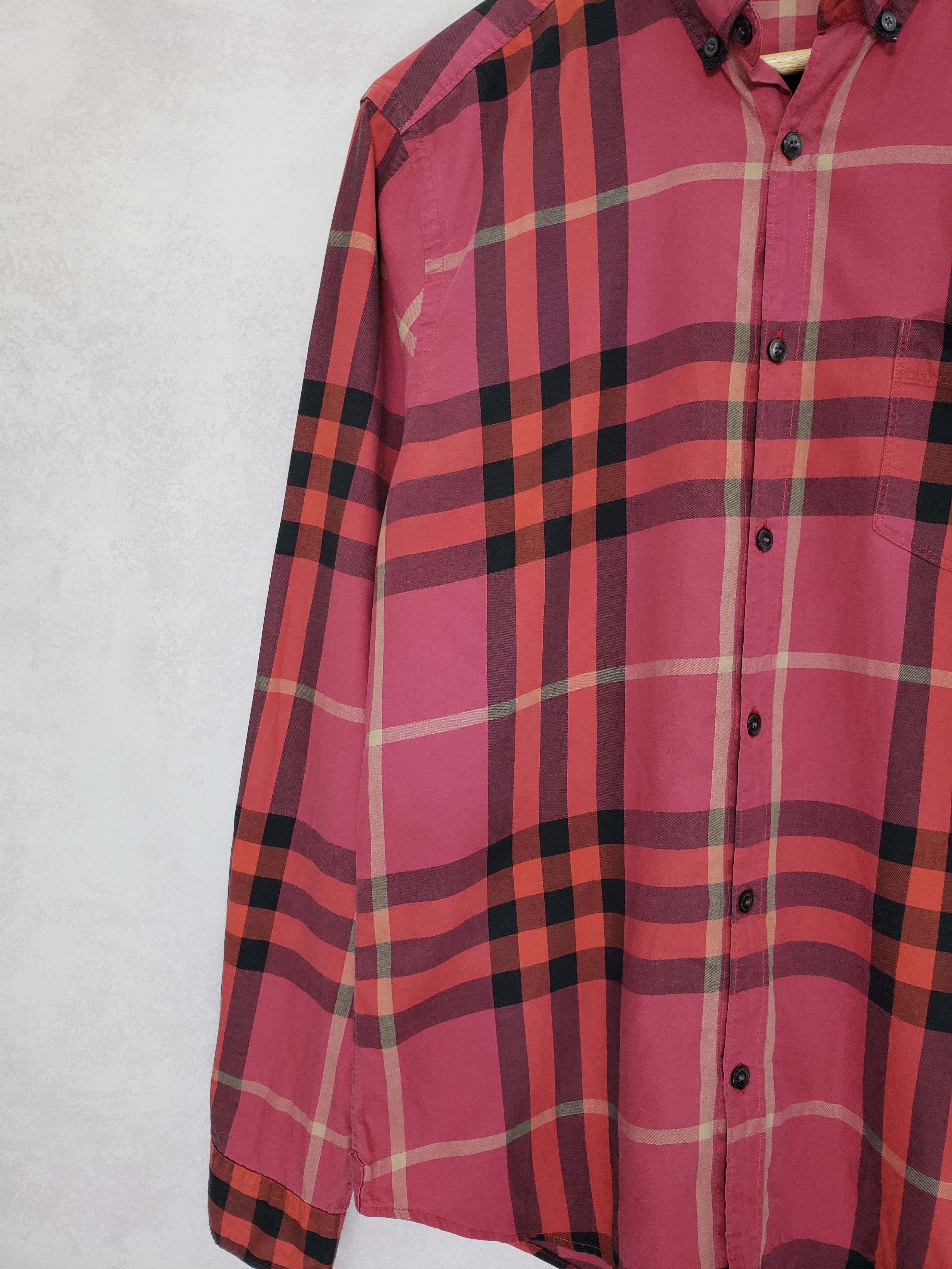 Burberry Burberry brit red nova check shirt Size US M / EU 48-50 / 2 - 4 Thumbnail