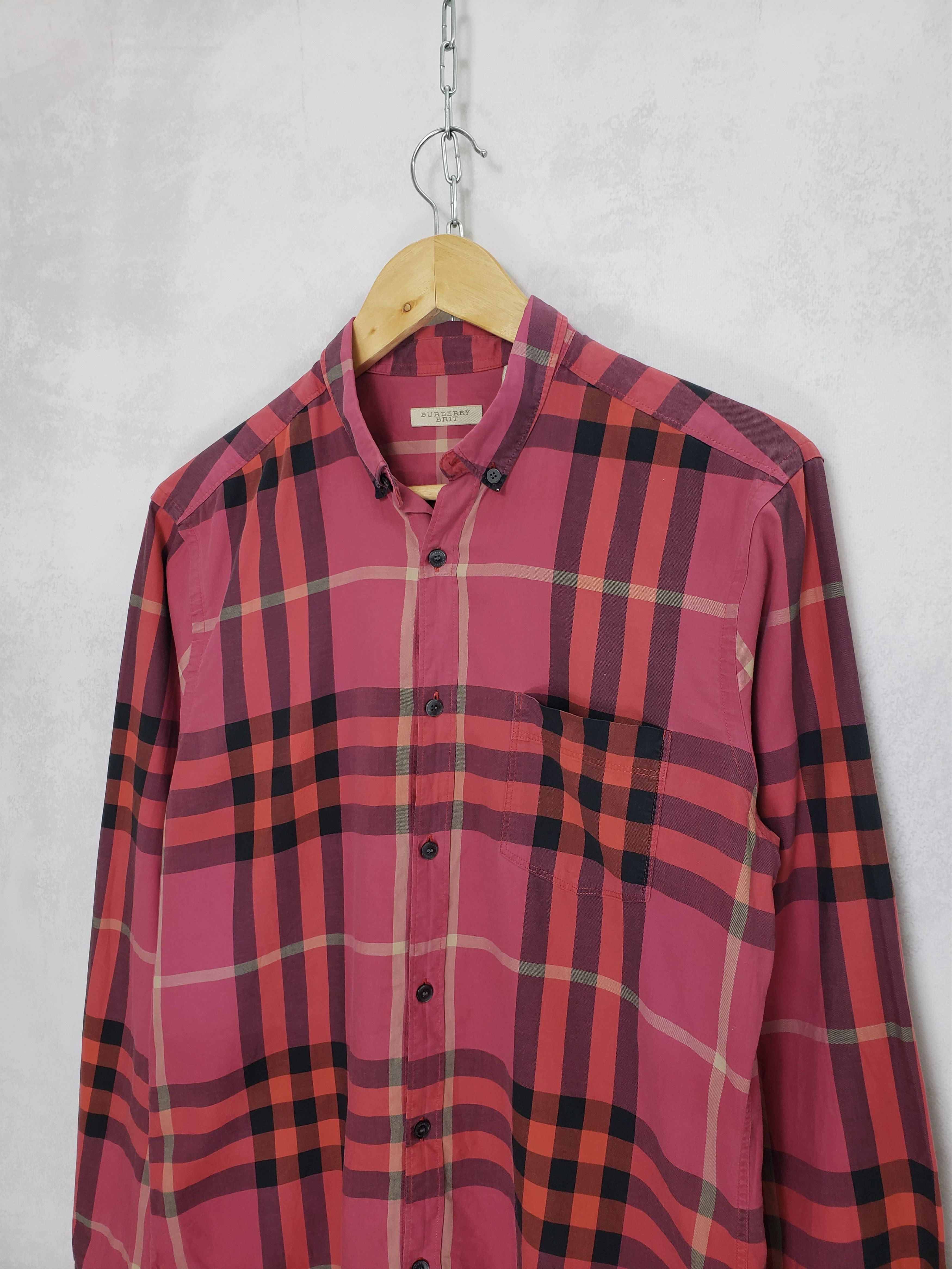 Burberry Burberry brit red nova check shirt Size US M / EU 48-50 / 2 - 2 Thumbnail