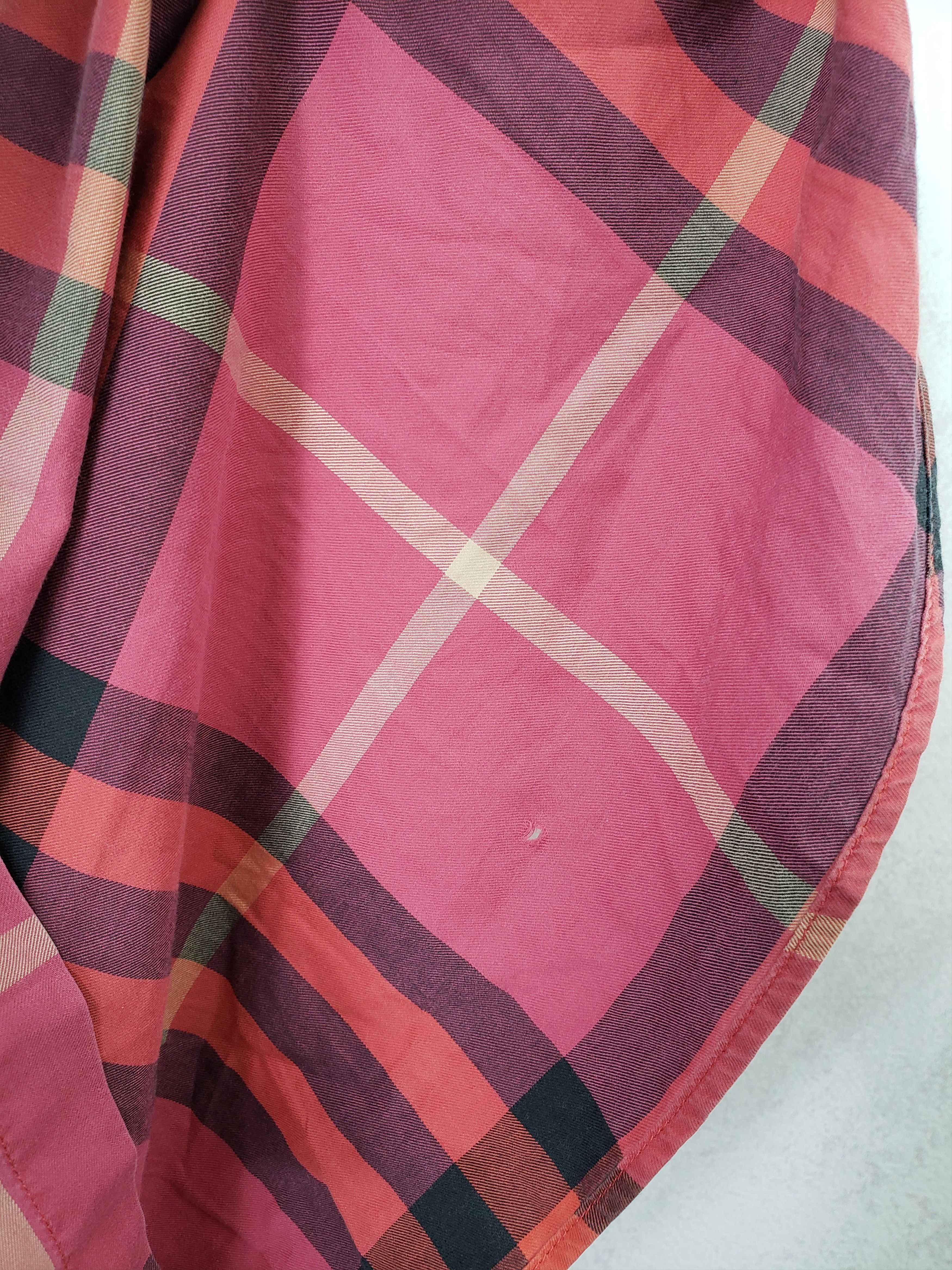 Burberry Burberry brit red nova check shirt Size US M / EU 48-50 / 2 - 7 Thumbnail