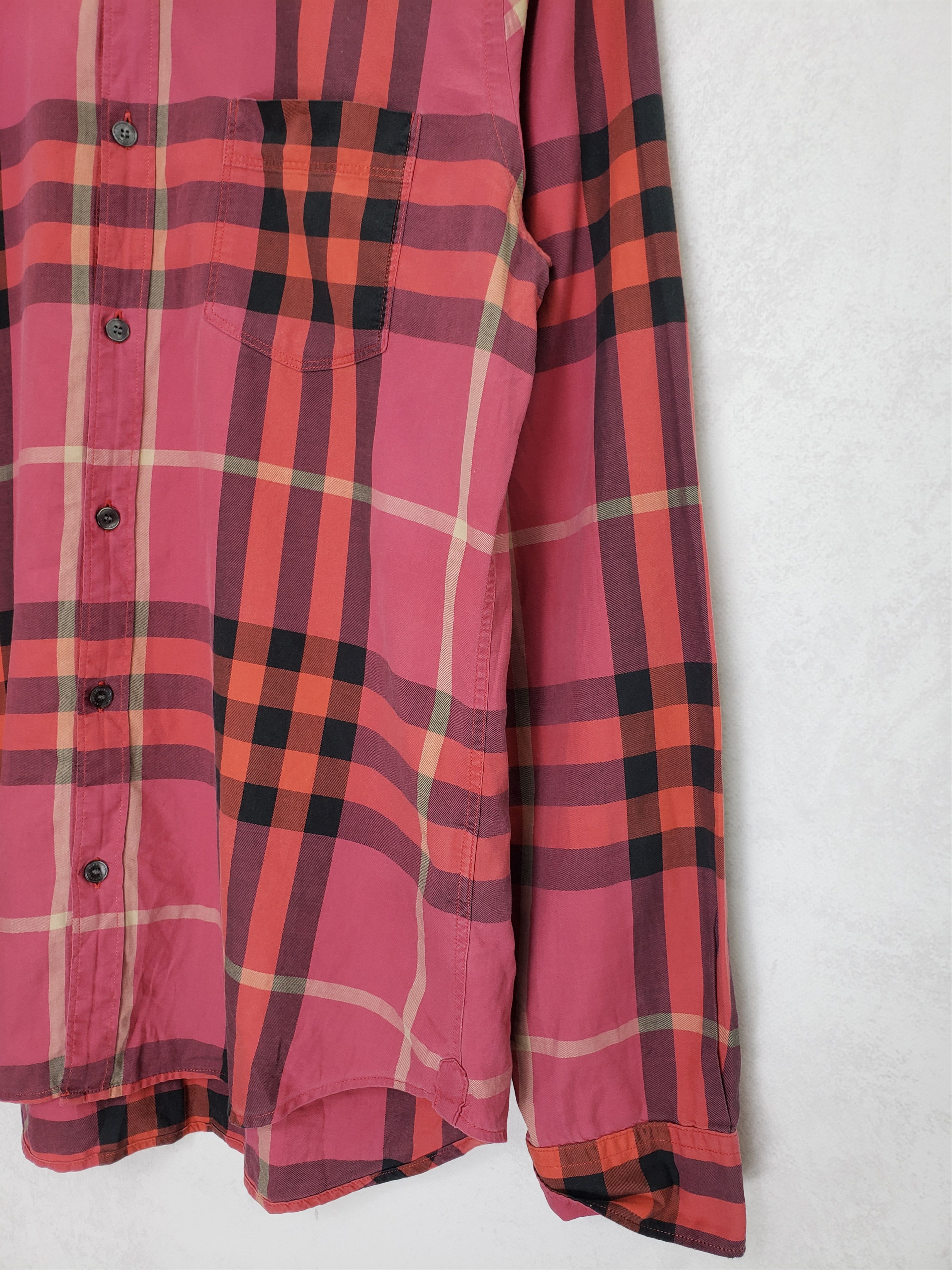 Burberry Burberry brit red nova check shirt Size US M / EU 48-50 / 2 - 5 Thumbnail