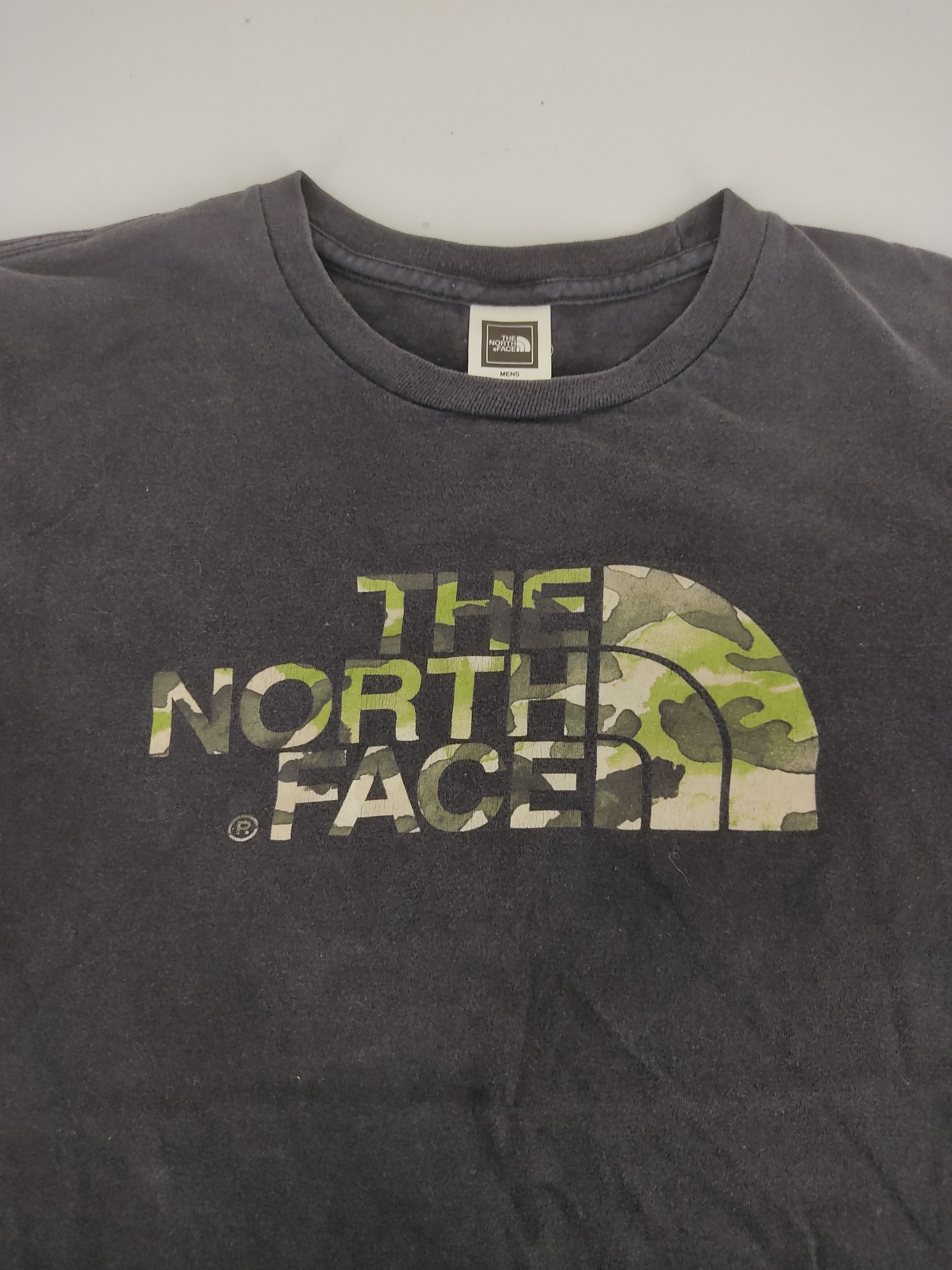 The North Face Vintage The North Face Army Camouflage Streetwear Outdoor Size US S / EU 44-46 / 1 - 3 Thumbnail