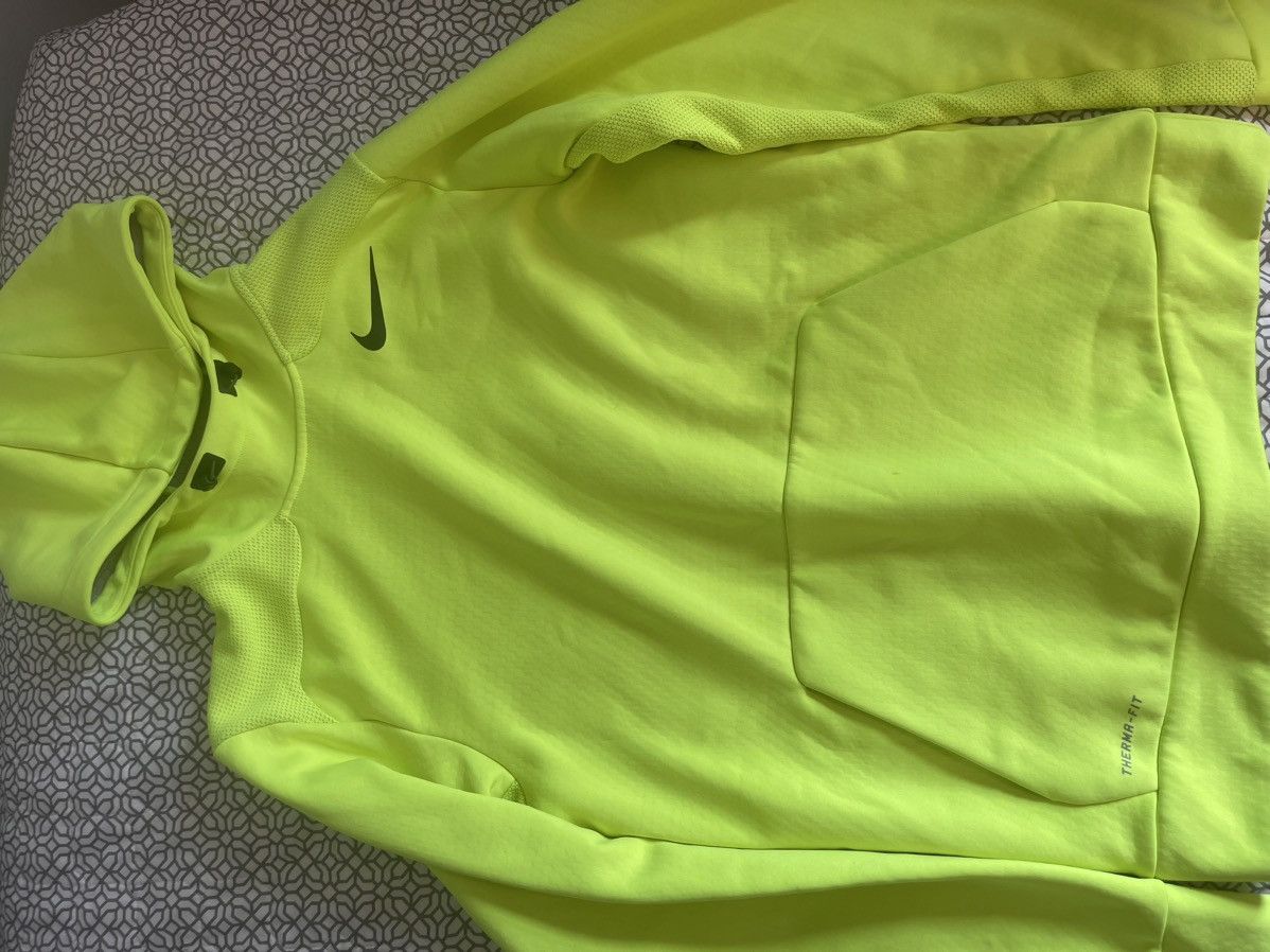 mens nike volt clothing