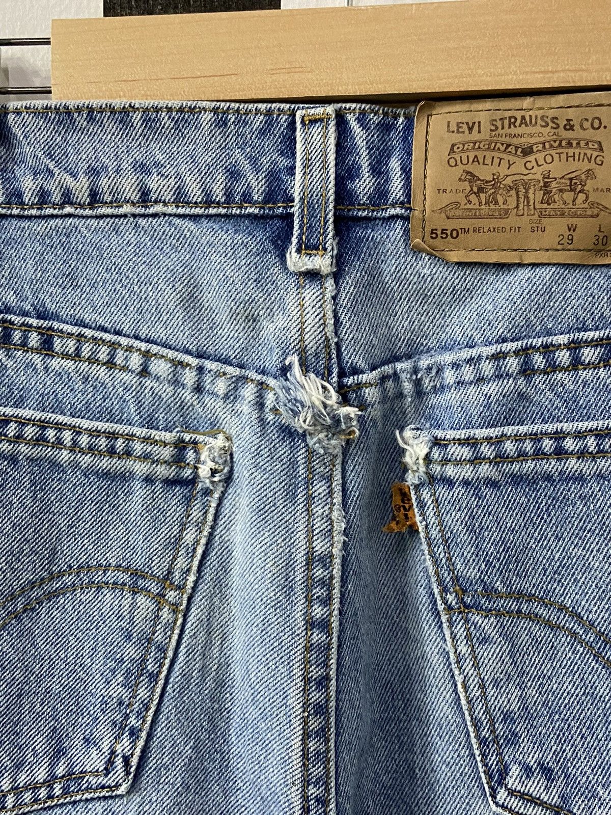 Levi's × Vintage Vintage Levi’s 550 Relaxed Fit Light Blue Wash Denim Pants Size US 29 - 17 Thumbnail