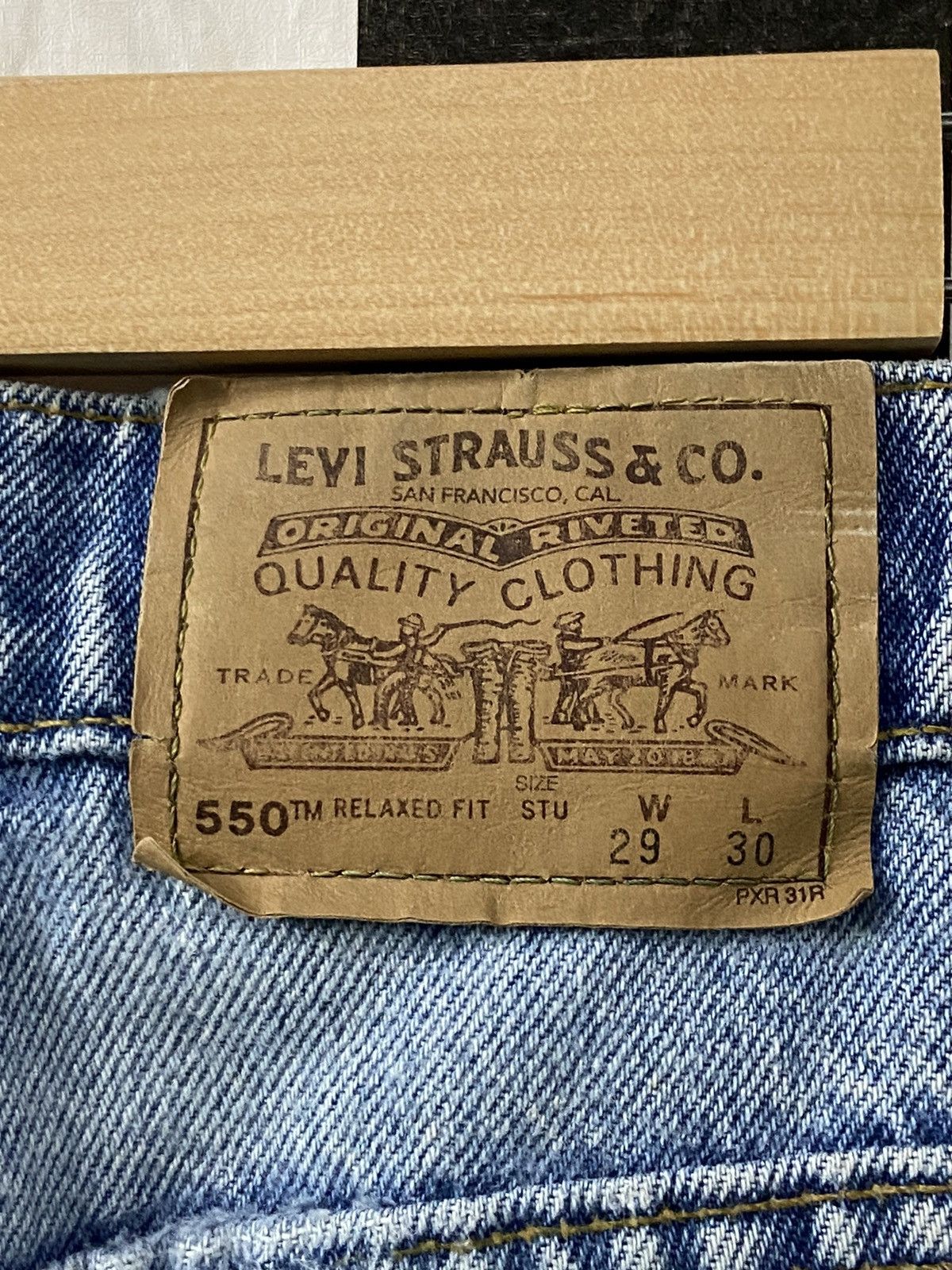 Levi's × Vintage Vintage Levi’s 550 Relaxed Fit Light Blue Wash Denim Pants Size US 29 - 15 Thumbnail