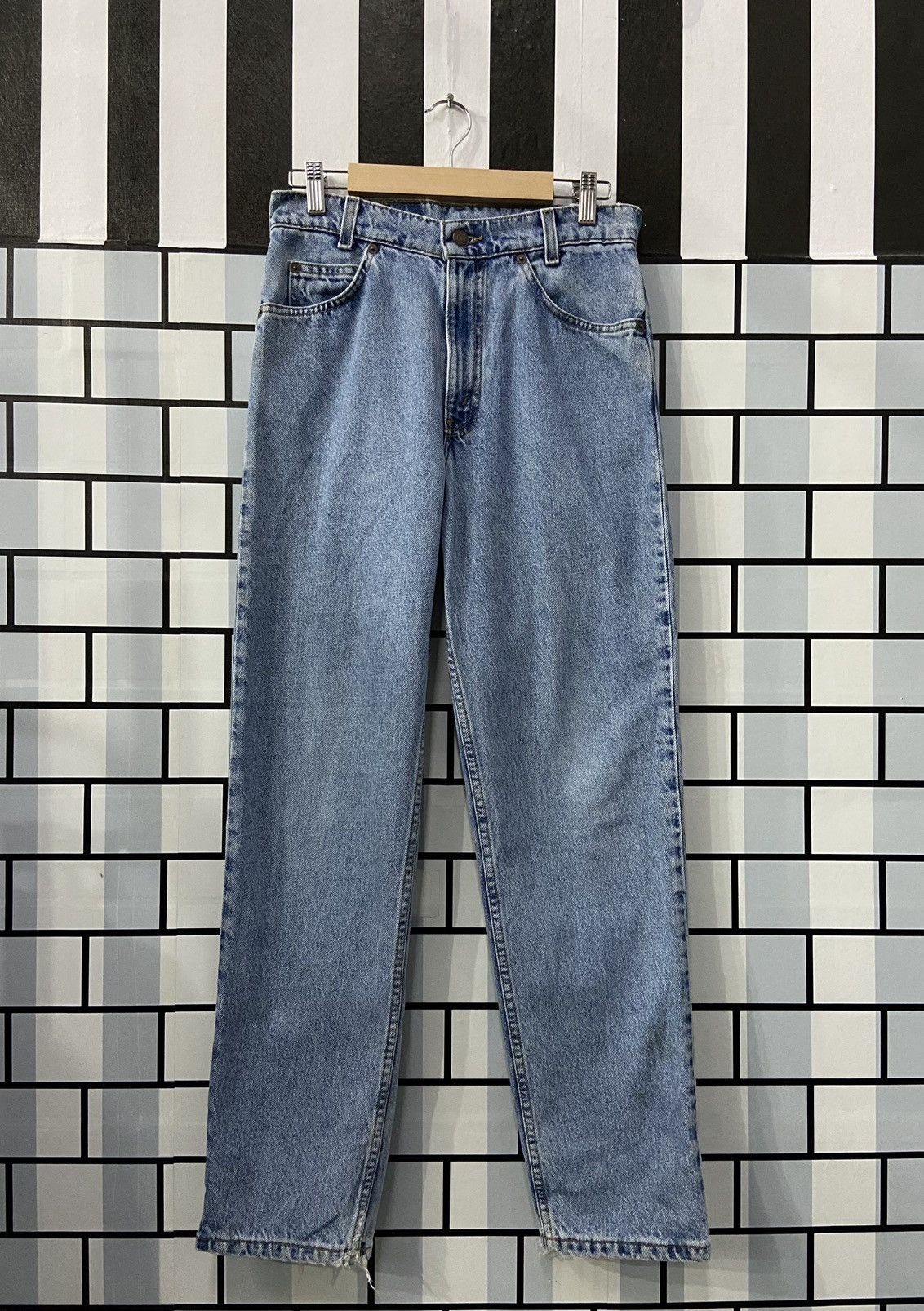 Levi's × Vintage Vintage Levi’s 550 Relaxed Fit Light Blue Wash Denim Pants Size US 29 - 1 Thumbnail