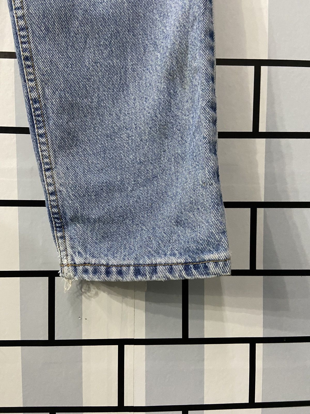 Levi's × Vintage Vintage Levi’s 550 Relaxed Fit Light Blue Wash Denim Pants Size US 29 - 6 Thumbnail