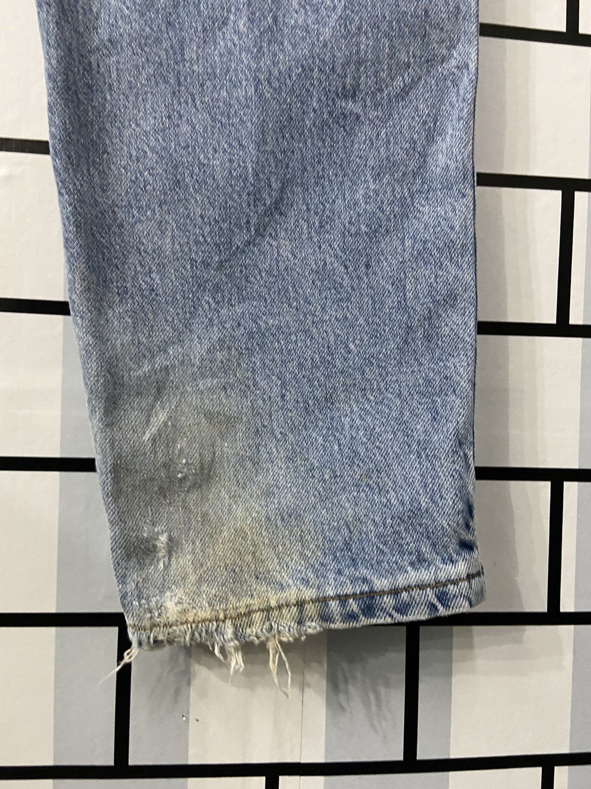 Levi's × Vintage Vintage Levi’s 550 Relaxed Fit Light Blue Wash Denim Pants Size US 29 - 12 Thumbnail