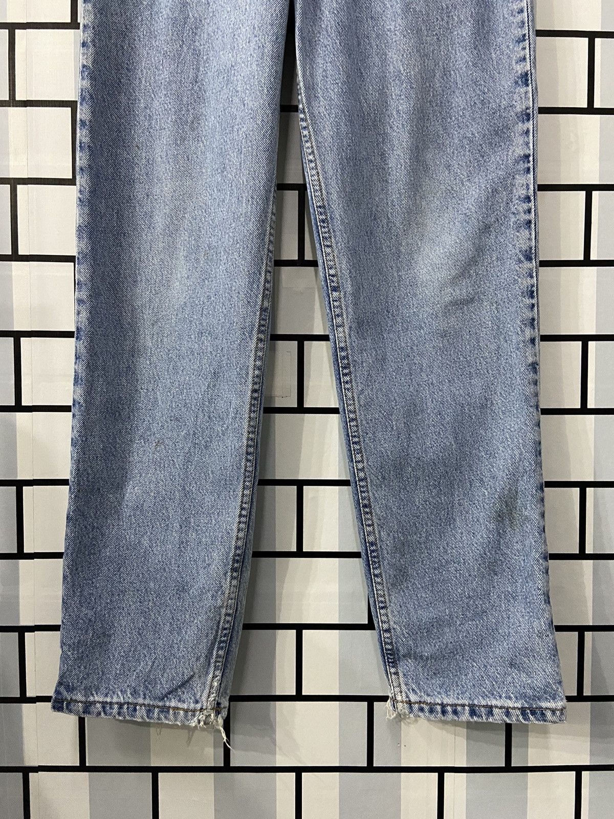Levi's × Vintage Vintage Levi’s 550 Relaxed Fit Light Blue Wash Denim Pants Size US 29 - 4 Thumbnail