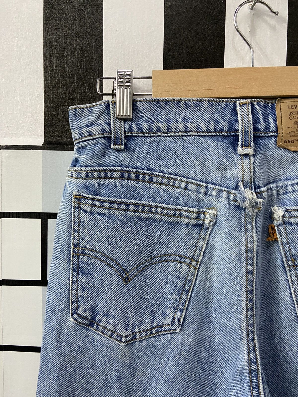 Levi's × Vintage Vintage Levi’s 550 Relaxed Fit Light Blue Wash Denim Pants Size US 29 - 13 Thumbnail