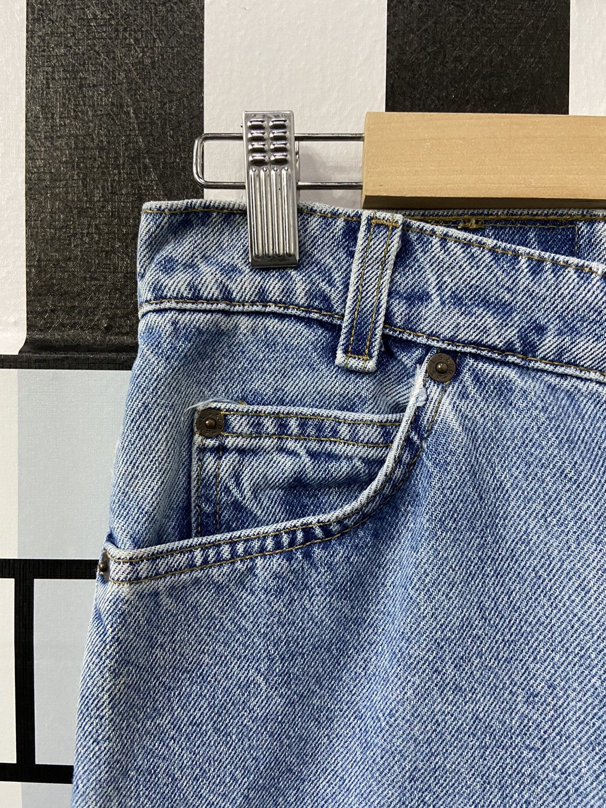 Levi's × Vintage Vintage Levi’s 550 Relaxed Fit Light Blue Wash Denim Pants Size US 29 - 8 Thumbnail