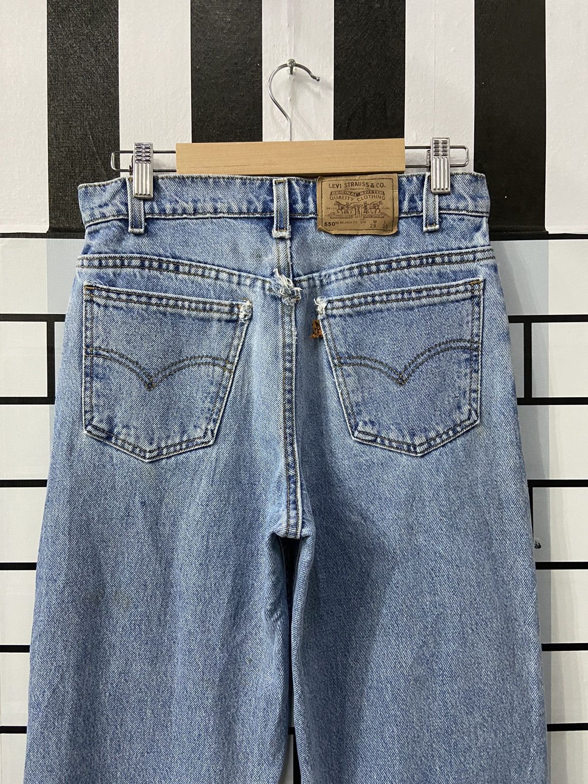 Levi's × Vintage Vintage Levi’s 550 Relaxed Fit Light Blue Wash Denim Pants Size US 29 - 9 Thumbnail