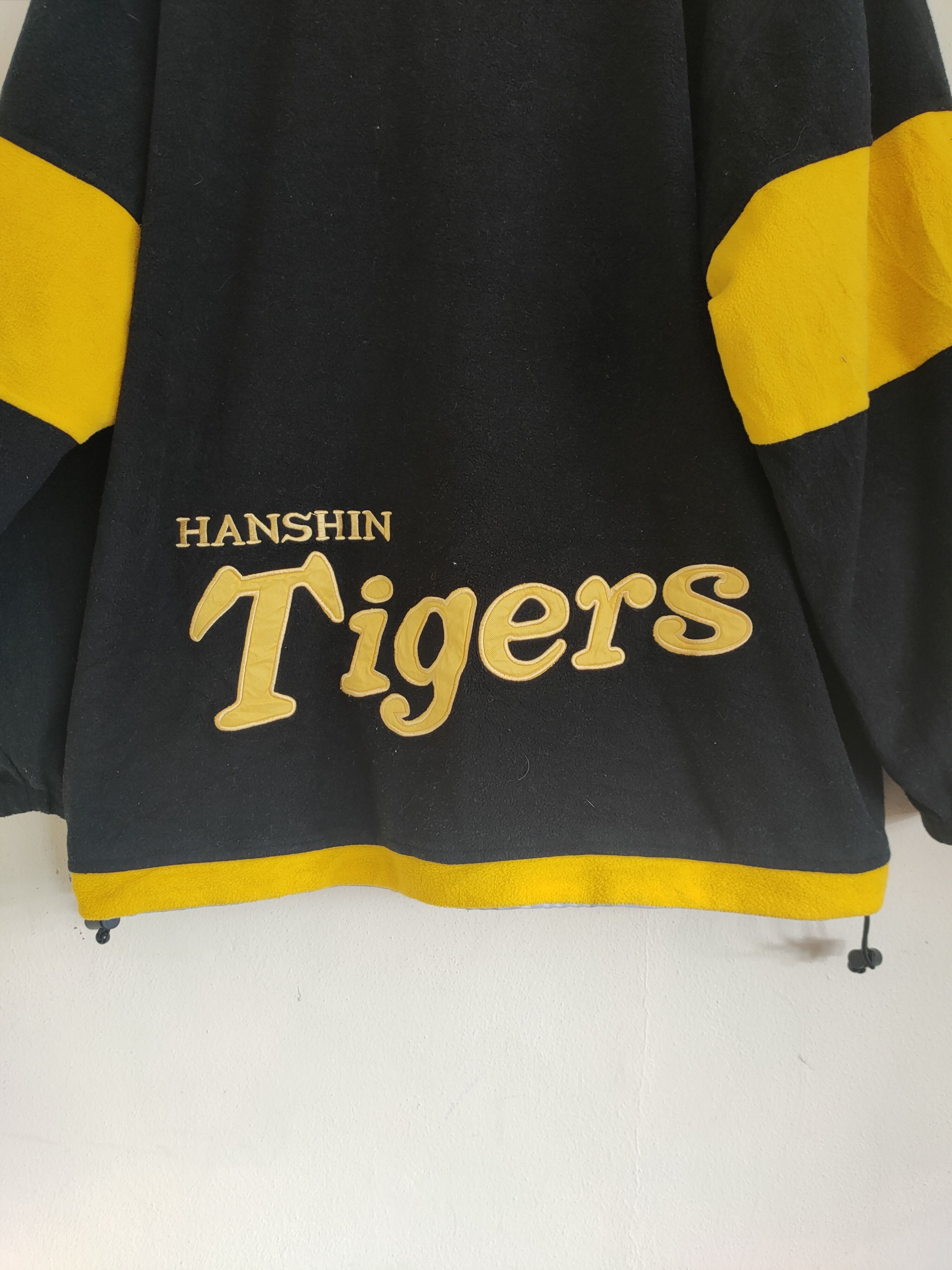 Japanese Brand Vintage Hanshin Tigers Rivisible Nice Design Light Jacket Size US L / EU 52-54 / 3 - 3 Thumbnail