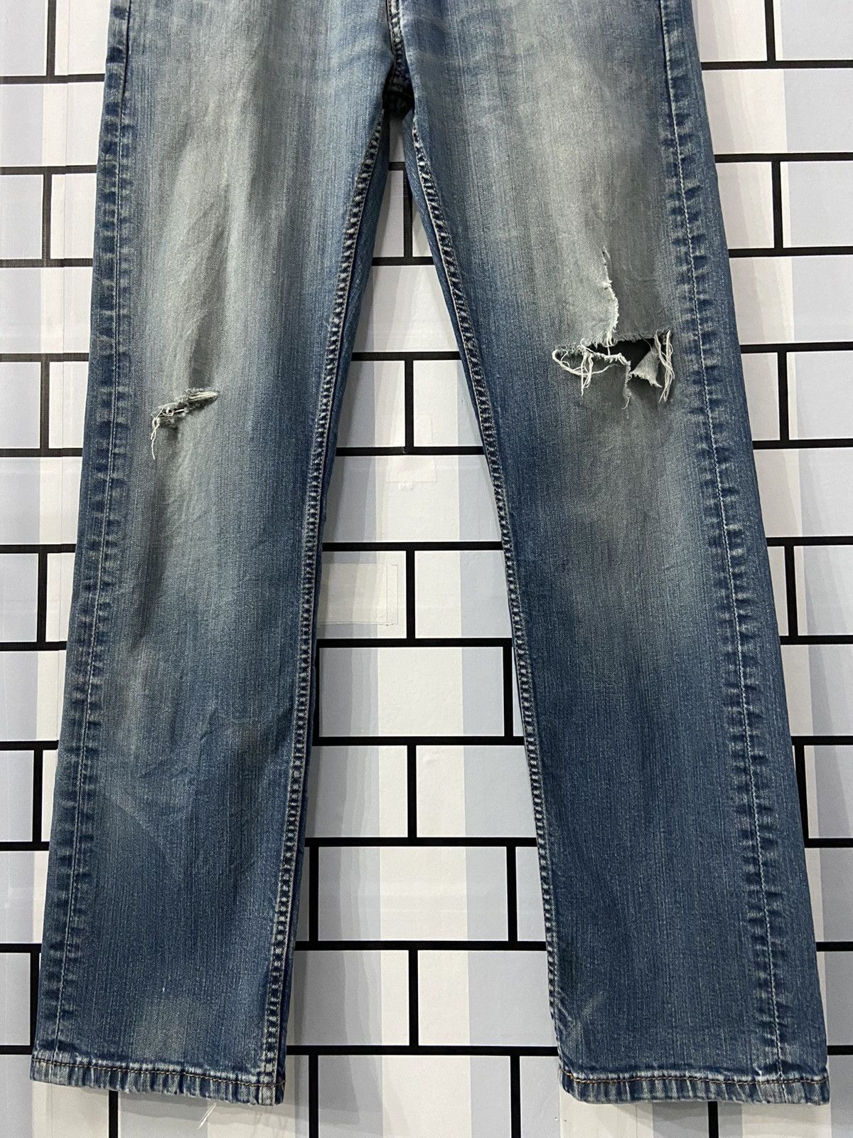Levi's × Vintage Vintage Levi’s 505 Distressed Denim Pants 32X32 Size US 32 / EU 48 - 4 Thumbnail