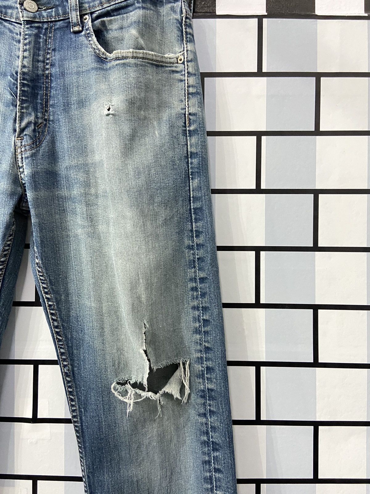 Levi's × Vintage Vintage Levi’s 505 Distressed Denim Pants 32X32 Size US 32 / EU 48 - 7 Thumbnail