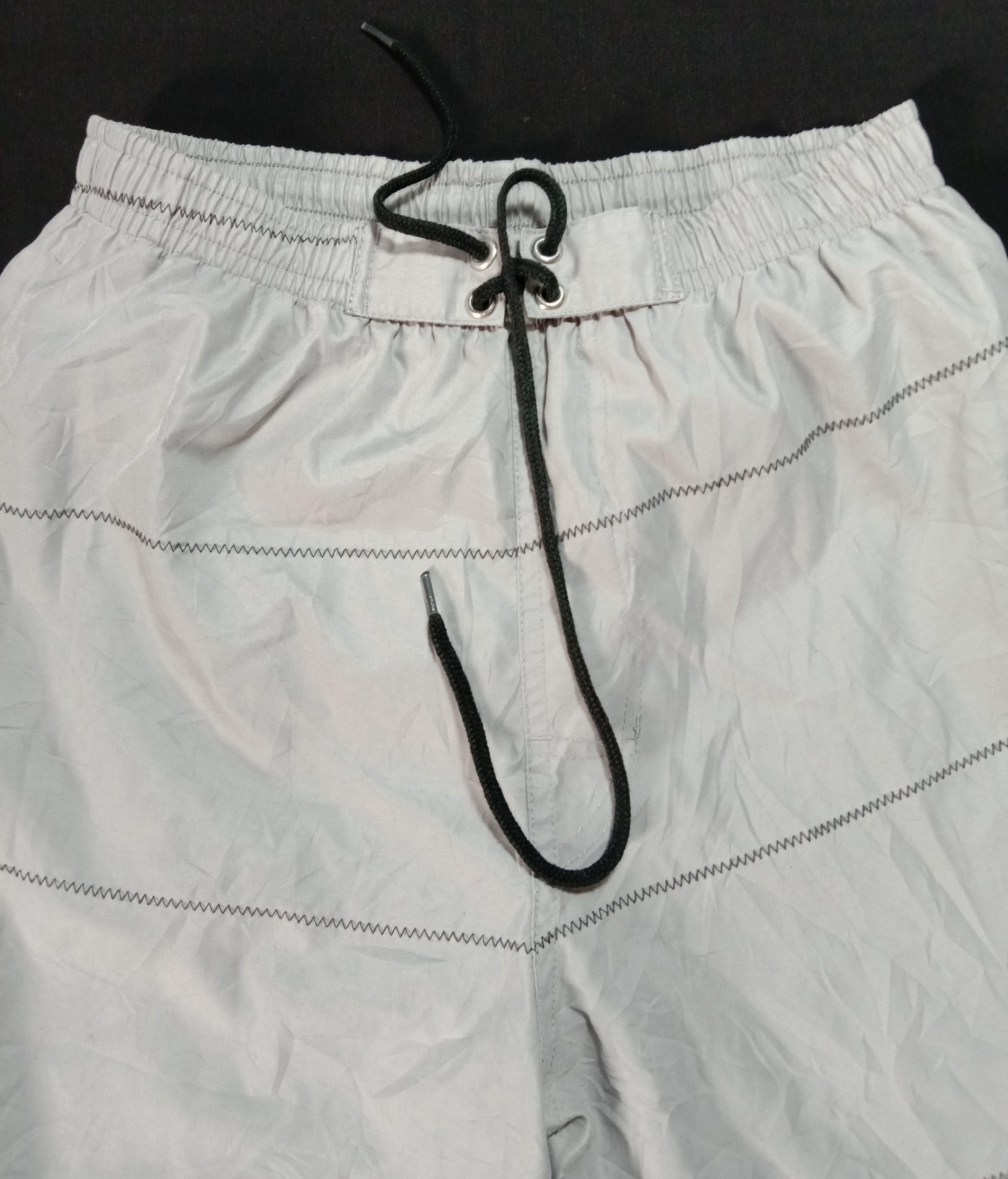 Lost Enterprises Vintage Lost Enterprise Skate Brand Short Pant Size US 30 / EU 46 - 4 Thumbnail