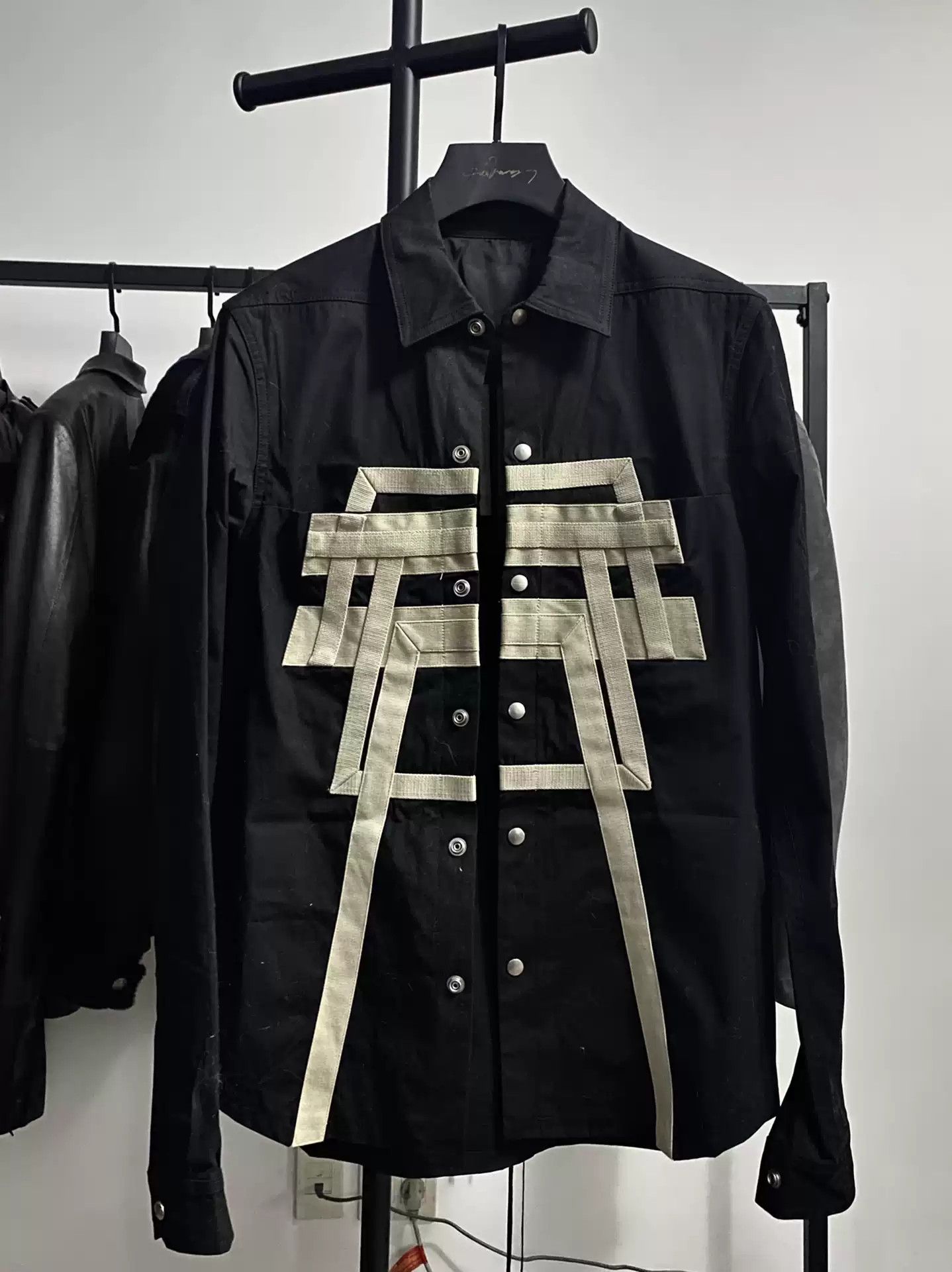 Rick Owens Rick Owens ro drkshdw bandage fishtail long sleeve shirt Size US S / EU 44-46 / 1 - 1 Thumbnail
