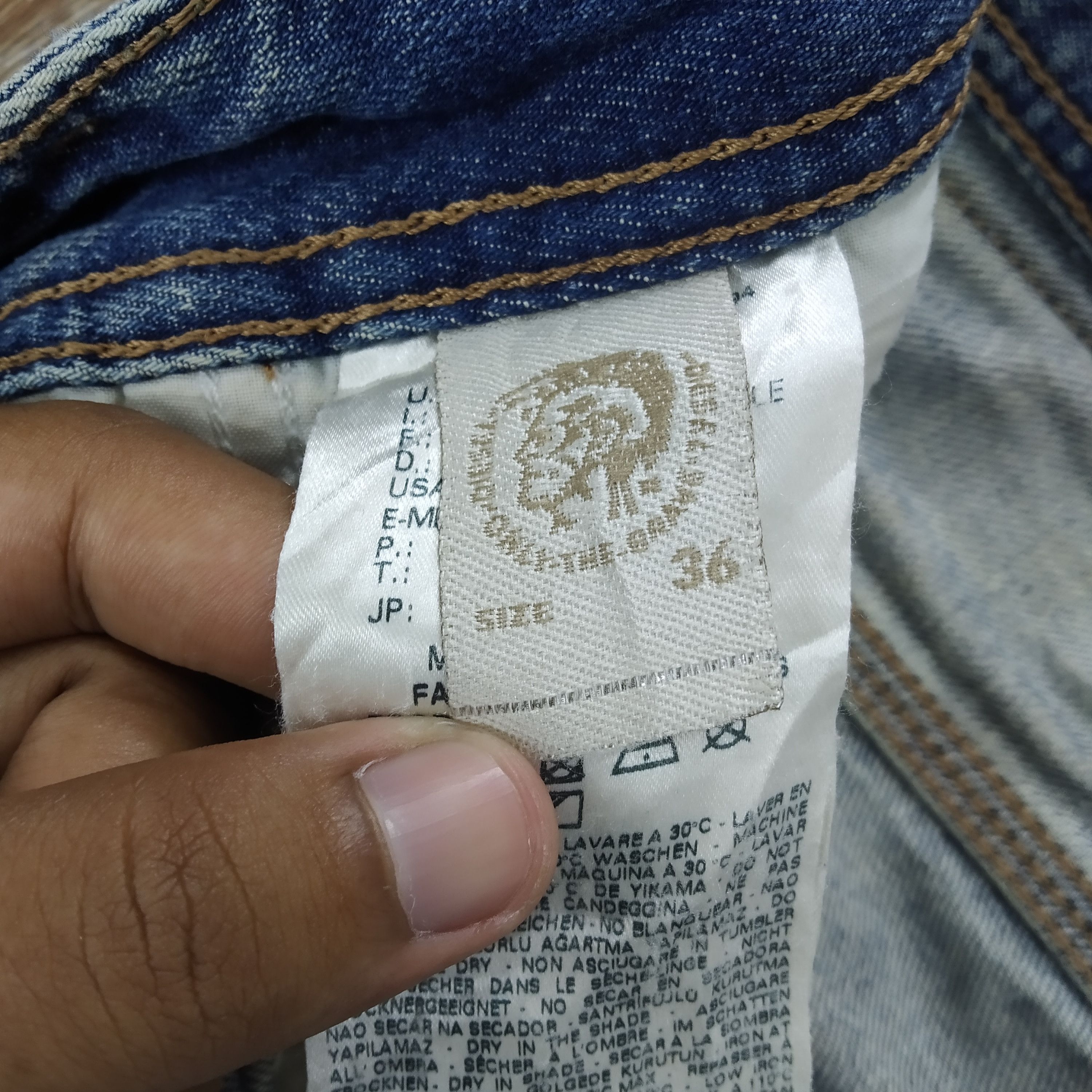 Diesel Vintage 90's Diesel Industry Stonewash Ripped Denim Jeans Size US 39 - 16 Thumbnail