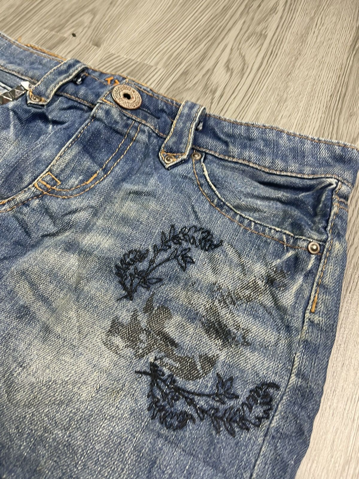 Von Dutch Von Ducth Back Buckle Spike Pocket Mini Skirt Size 30" / US 8 / IT 44 - 7 Thumbnail