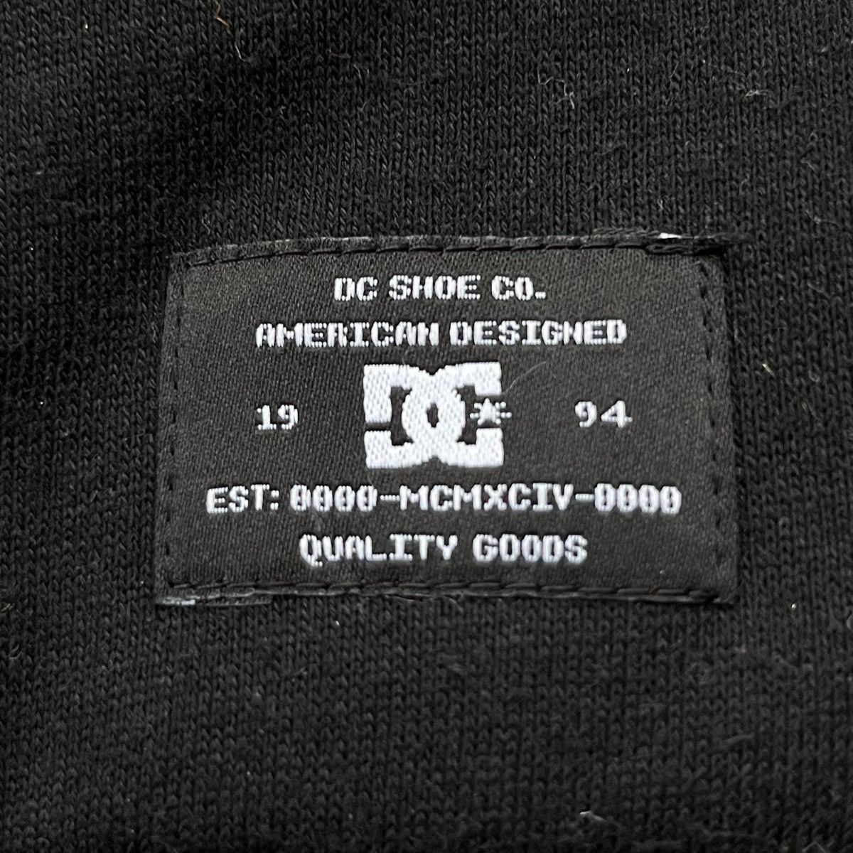 DC Vintage DC Shoe 1994 Spell Out Varsity Size US L / EU 52-54 / 3 - 7 Thumbnail
