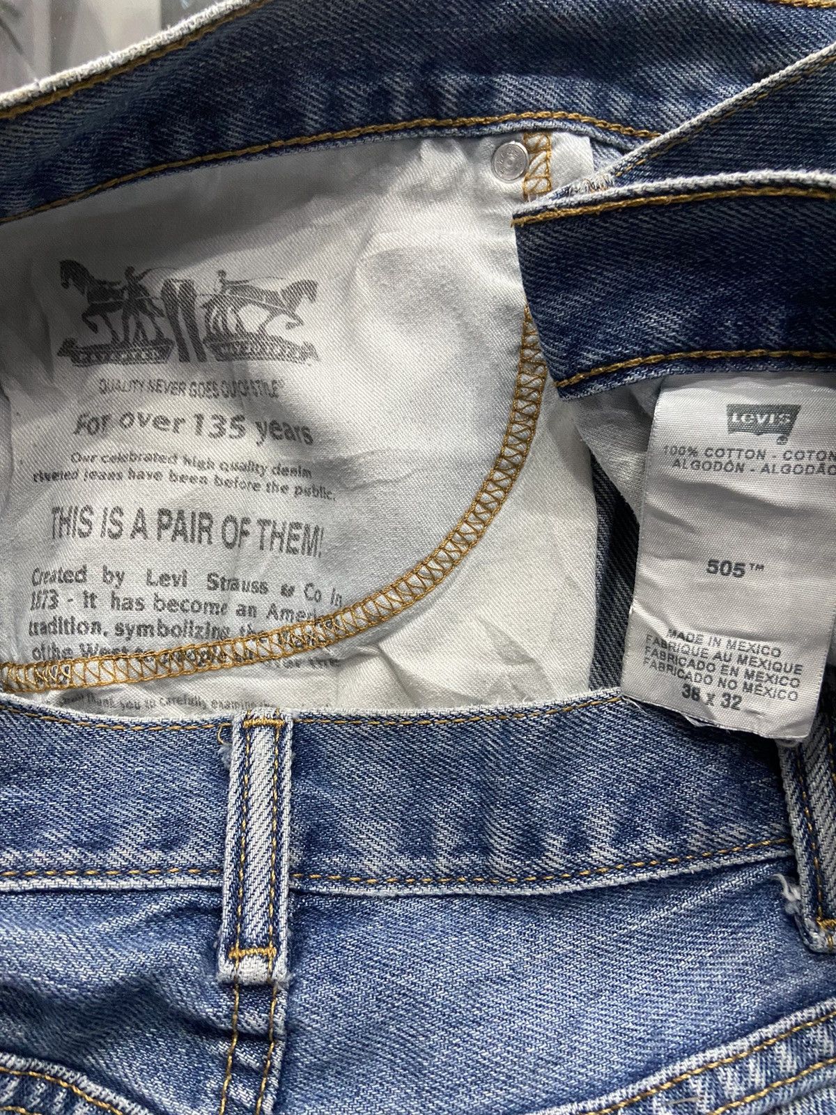 Levi's × Vintage Vintage Levi’s 505 Relaxed Fit Light Wash Dirty Denim Pants Size US 40 / EU 56 - 21 Thumbnail