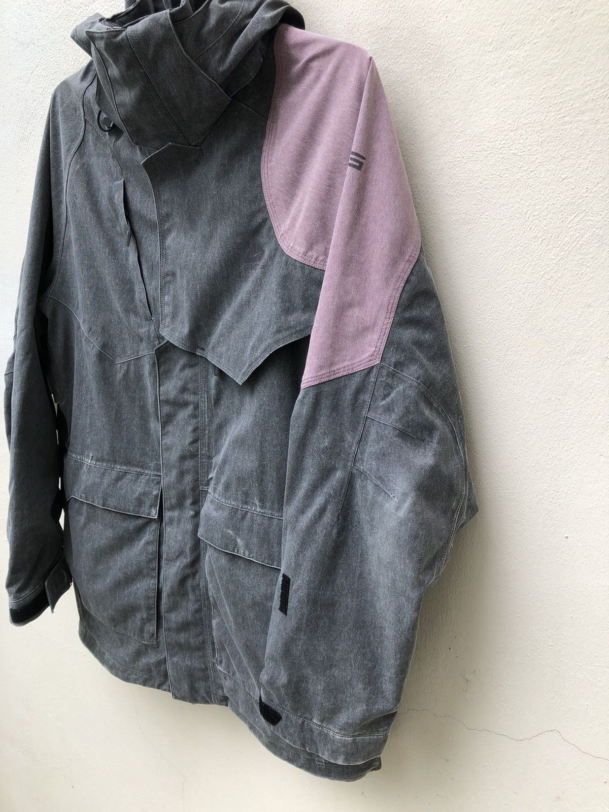 Nike ACG Vintage Nike ACG Faded Grey Hoodie Jacket Size US L / EU 52-54 / 3 - 5 Thumbnail