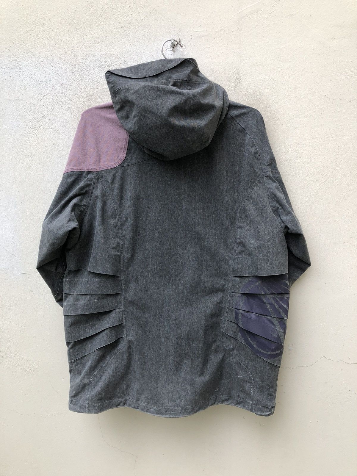 Nike ACG Vintage Nike ACG Faded Grey Hoodie Jacket Size US L / EU 52-54 / 3 - 11 Thumbnail