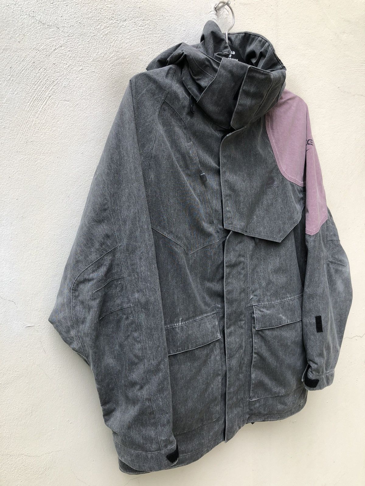 Nike ACG Vintage Nike ACG Faded Grey Hoodie Jacket Size US L / EU 52-54 / 3 - 6 Thumbnail