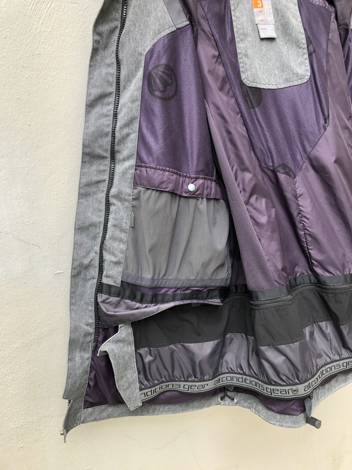 Nike ACG Vintage Nike ACG Faded Grey Hoodie Jacket Size US L / EU 52-54 / 3 - 18 Thumbnail