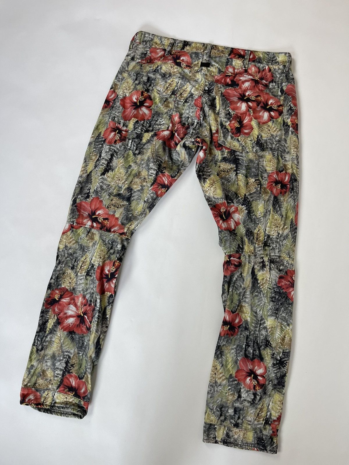 image of G Star Raw x Gstar G-Star Raw X Pharell Williams 5622 3D Tapered Coj Flower Pnt, Men's (Size 36)