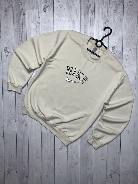 Vintage nike 2024 sweater beige