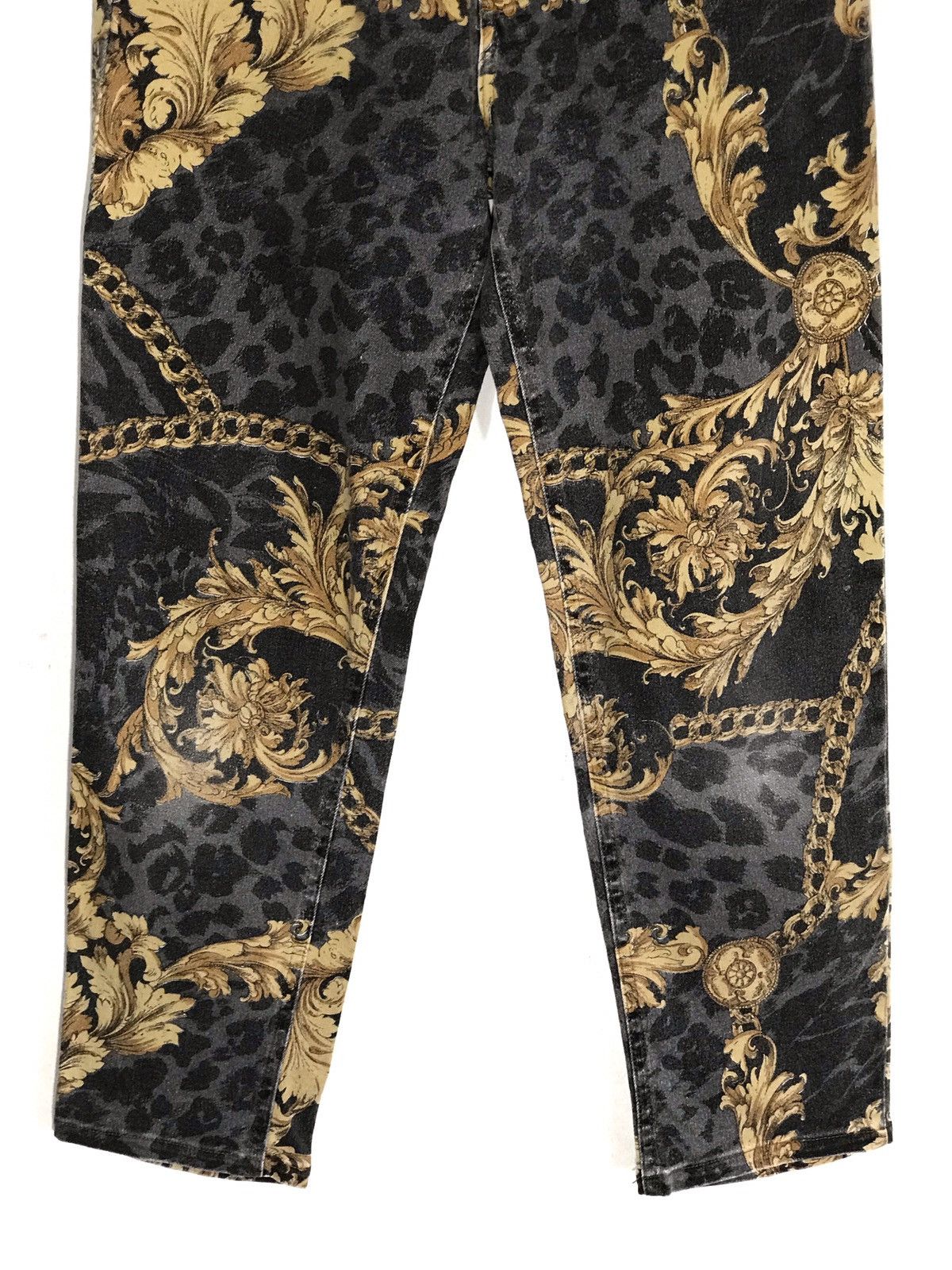 Roberto Cavalli Raberto Cavalli Faded Art Design Jeans Size US 26 / EU 42 - 3 Thumbnail