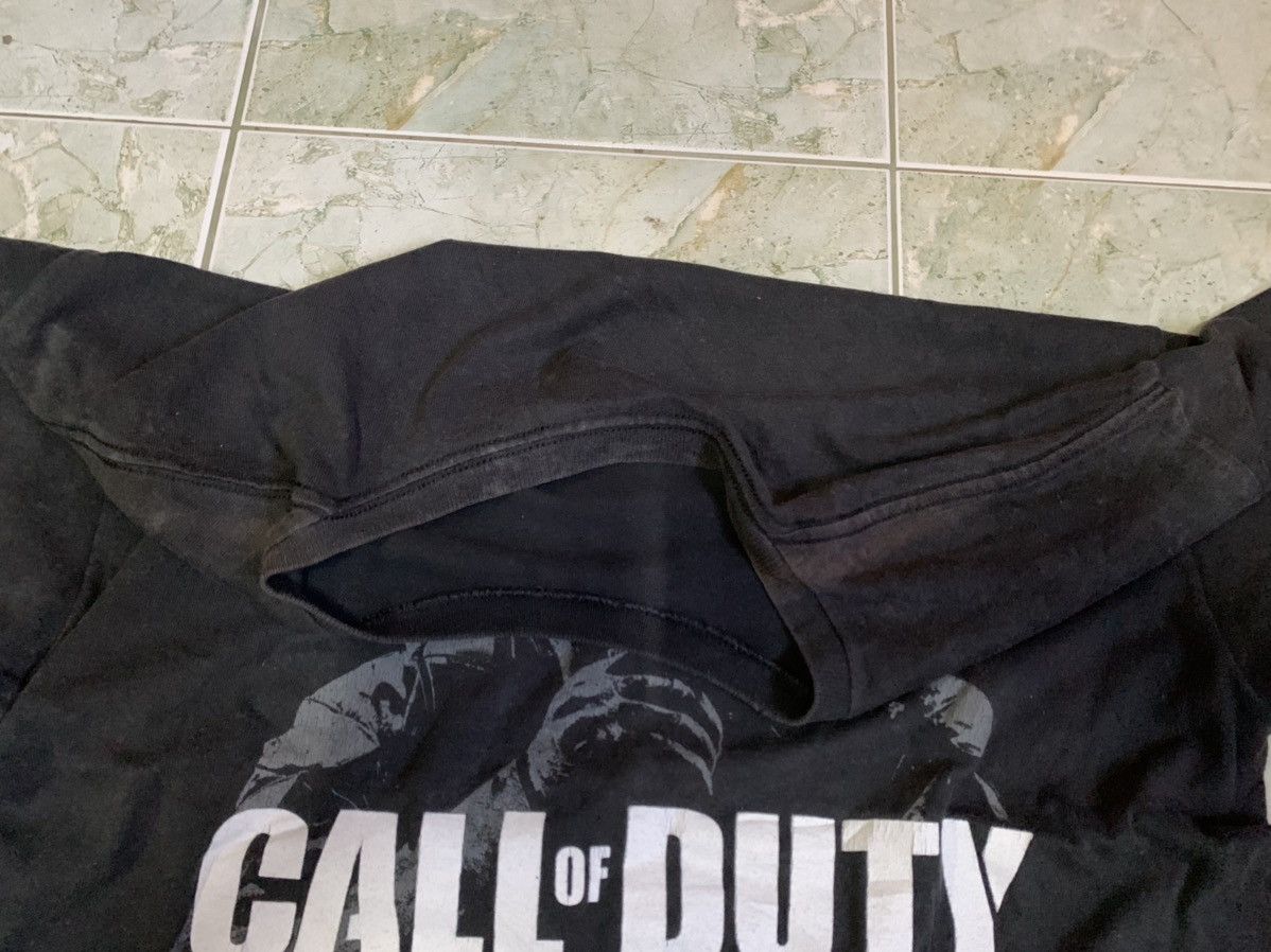 Nintendo vintage 00’s CALL OF DUTY BLACK OPS(truely vintage)t-shirt Size US M / EU 48-50 / 2 - 9 Thumbnail