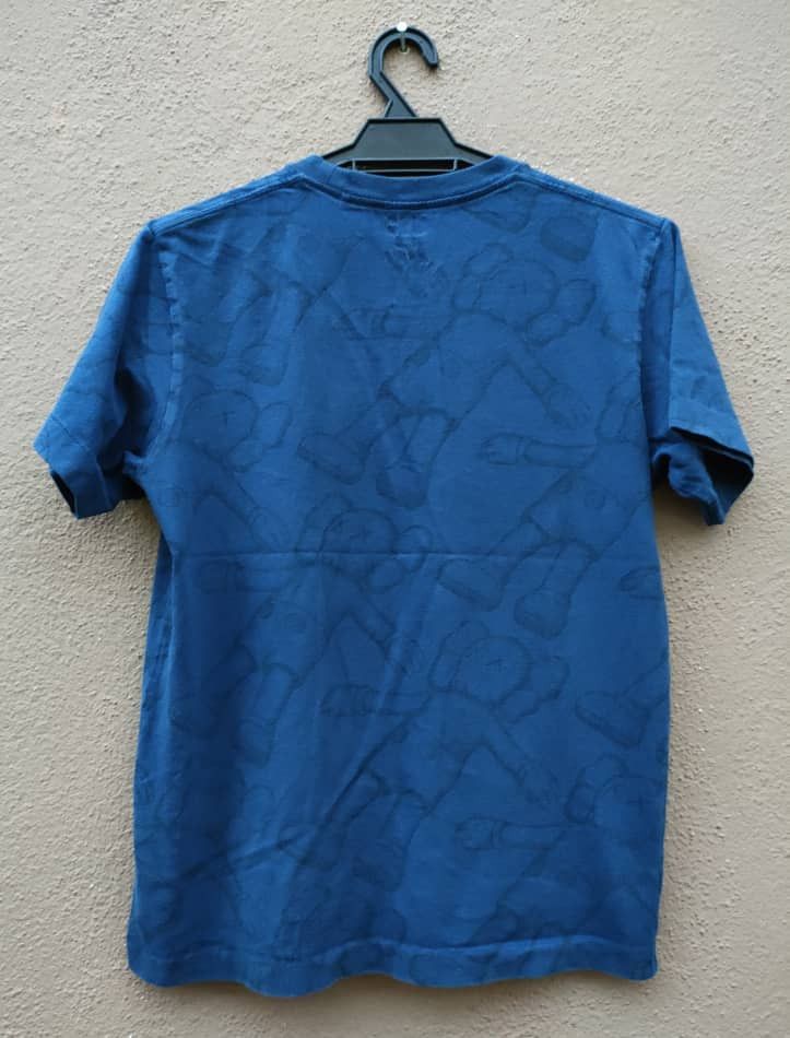 Kaws × Uniqlo Kaws x Uniqlo Full print T Size US S / EU 44-46 / 1 - 2 Thumbnail