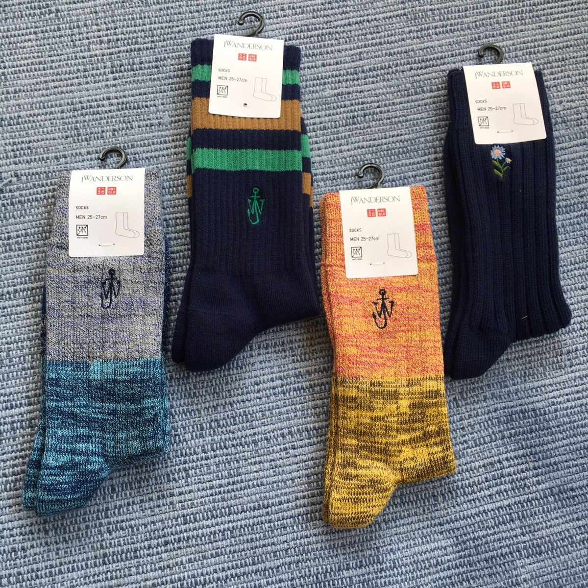 JW Anderson × Uniqlo 4 pair of socks Size ONE SIZE - 4 Thumbnail