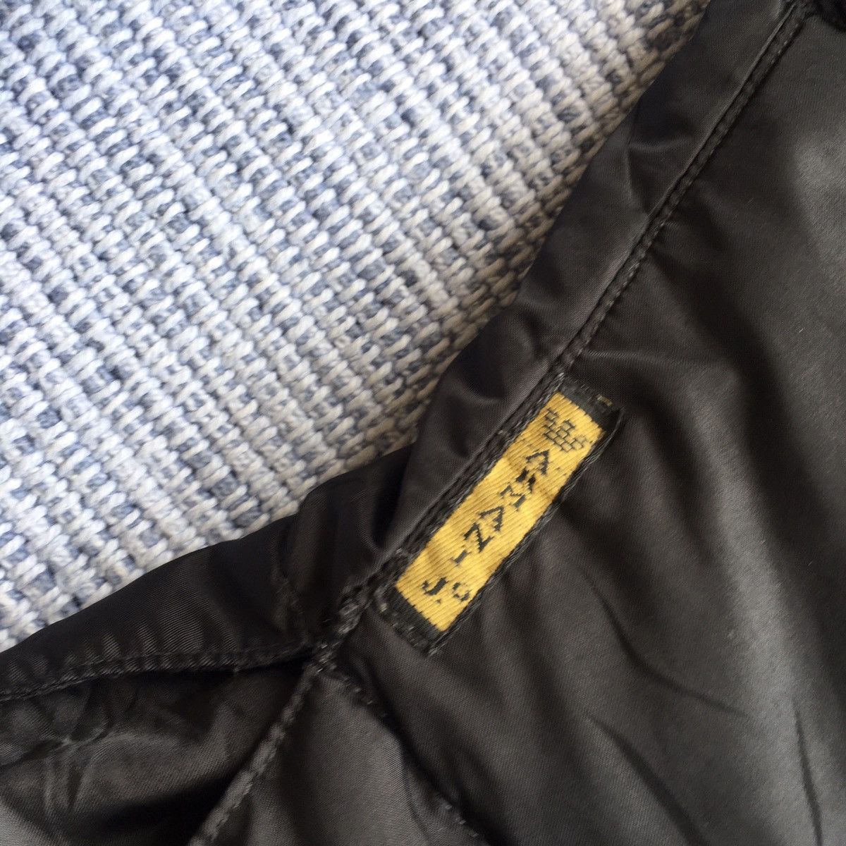 Armani vintage armani jeans puffer Size US S / EU 44-46 / 1 - 13 Thumbnail