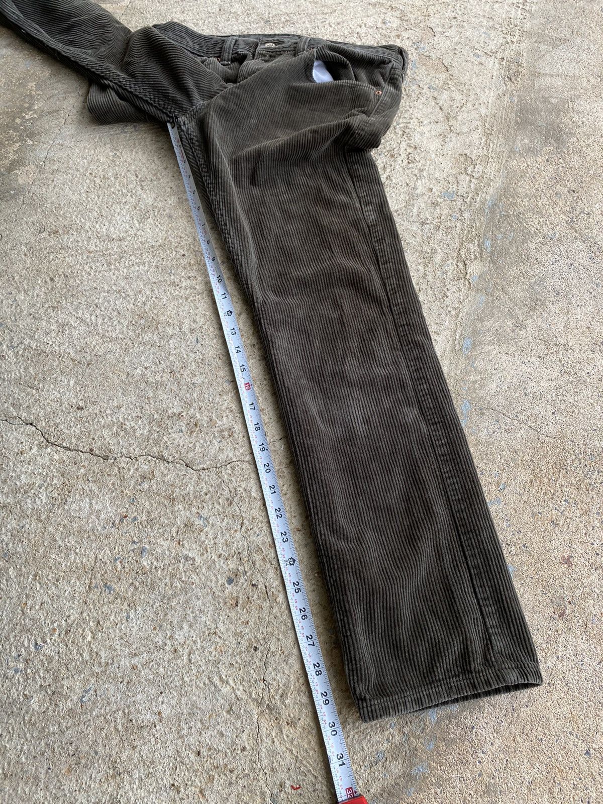 Levi's × Vintage Levi’s Y2K 511 Olive Corduroy Pant Size US 32 / EU 48 - 11 Thumbnail