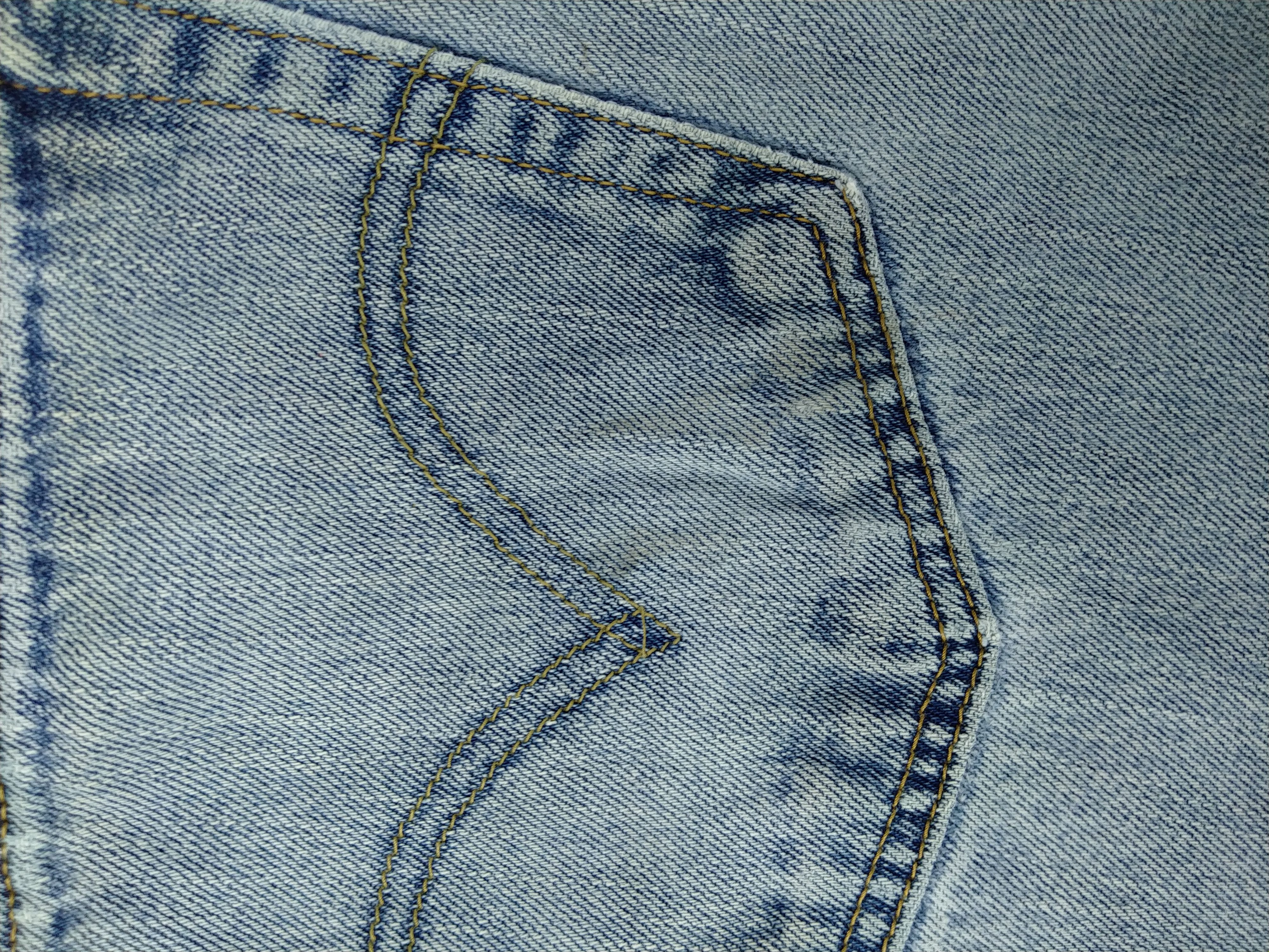 Levi's Light Wash Vintage Levi's 550 Relaxed Fit Denim -JN658 Size US 36 / EU 52 - 12 Thumbnail