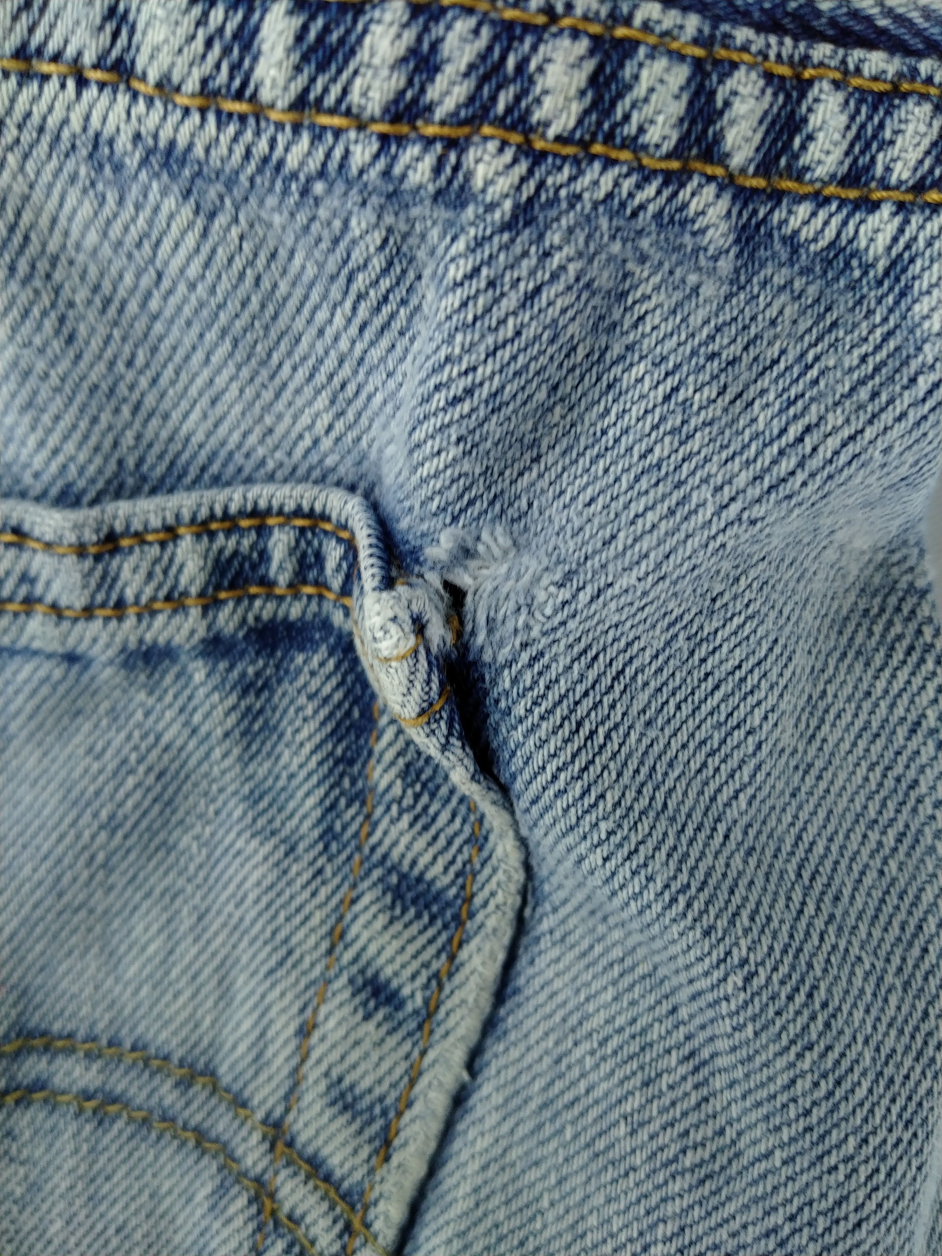 Levi's Light Wash Vintage Levi's 550 Relaxed Fit Denim -JN658 Size US 36 / EU 52 - 15 Thumbnail