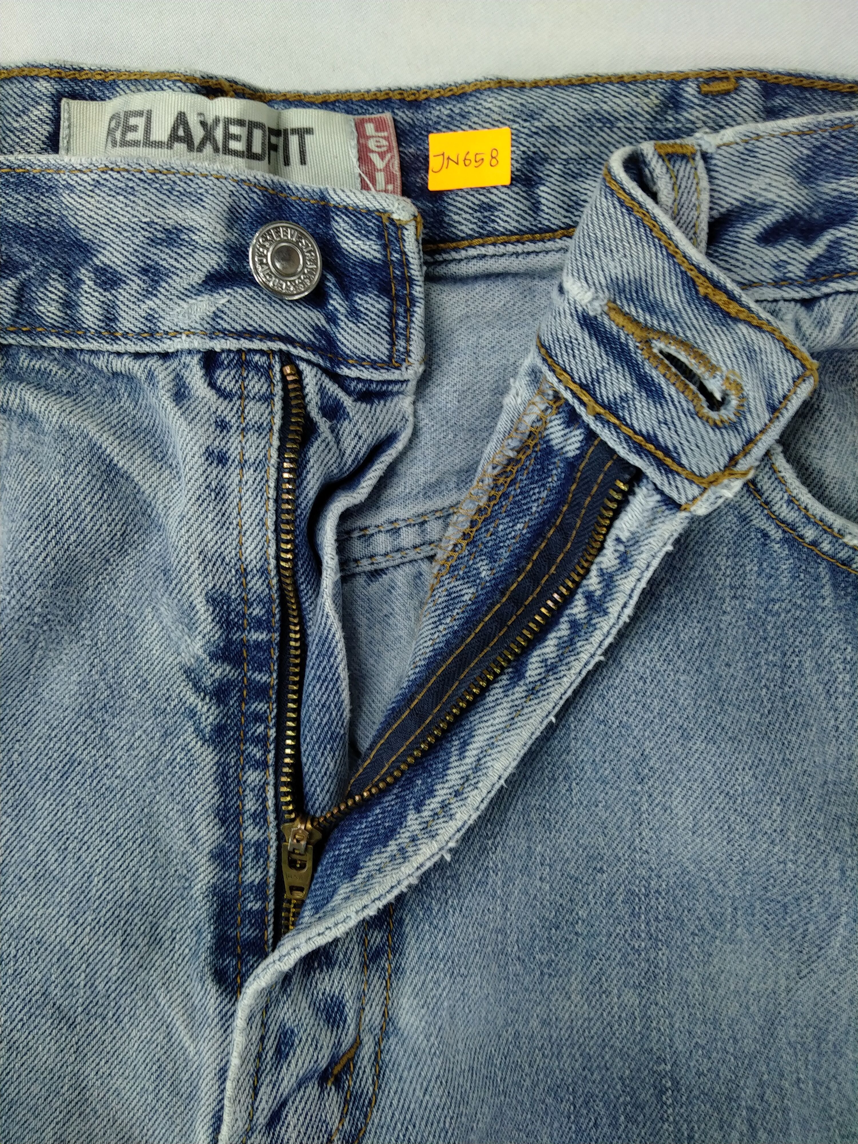 Levi's Light Wash Vintage Levi's 550 Relaxed Fit Denim -JN658 Size US 36 / EU 52 - 6 Thumbnail