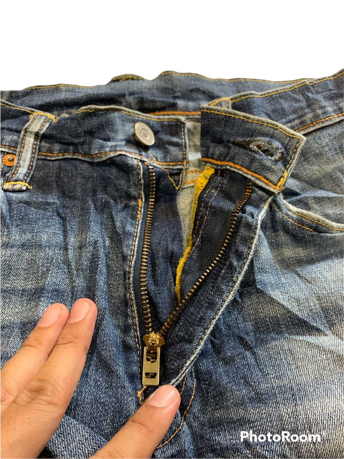 Levi's DISTRESSED LEVI'S JEANS Size US 32 / EU 48 - 4 Thumbnail