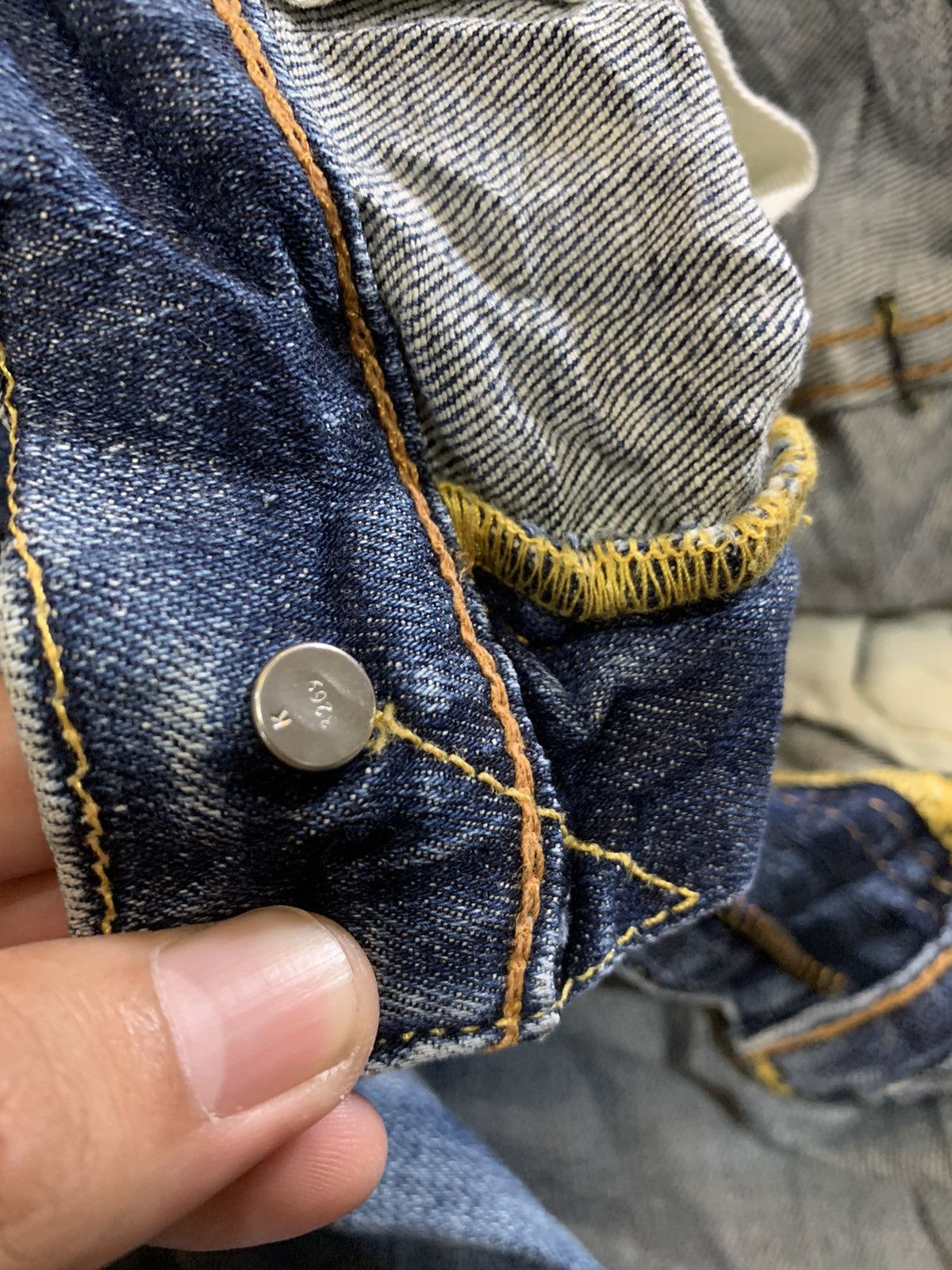 Levi's DISTRESSED LEVI'S JEANS Size US 32 / EU 48 - 7 Thumbnail