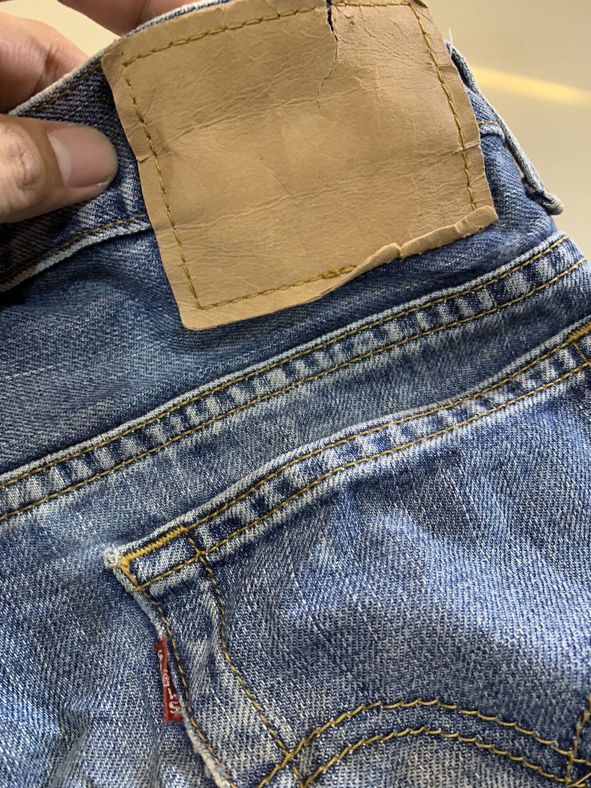 Levi's Vintage Clothing DISTRESSED LEVIS 1990s JEANS Size US 29 - 5 Thumbnail