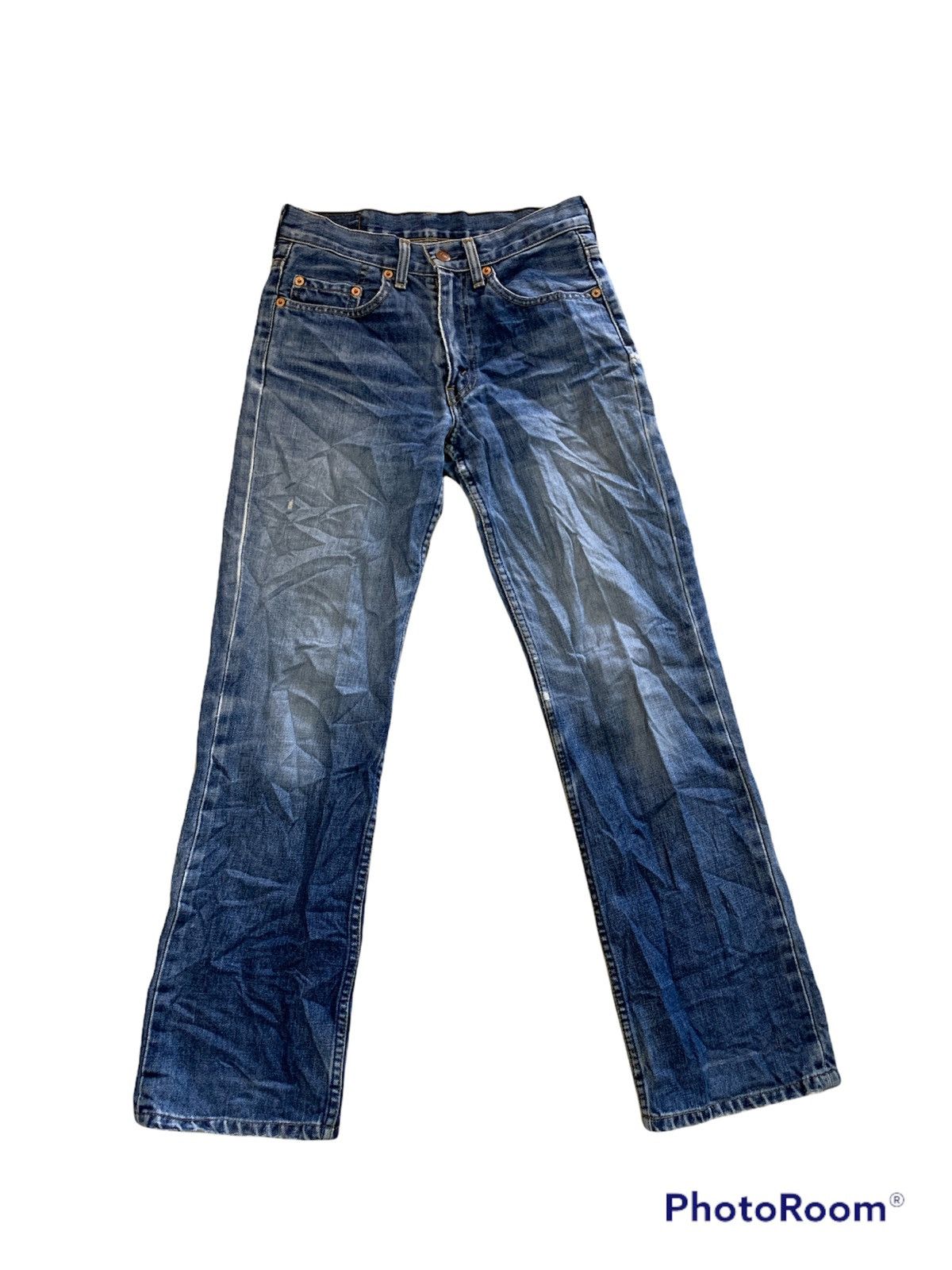 DISTRESSED LEVIS 1990s JEANS