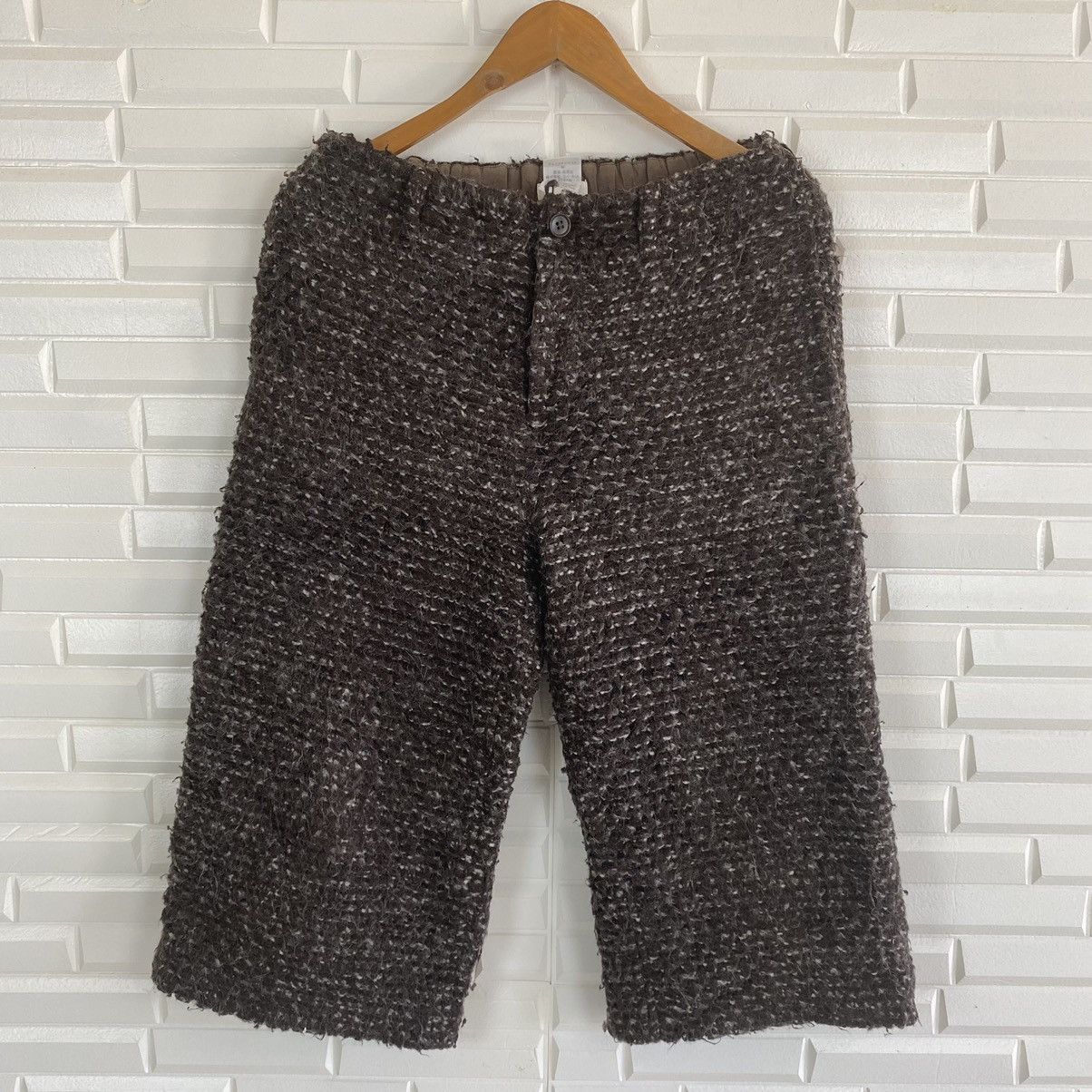 PLANTATION BY ISSEY MIYAKE SHORT PANTS