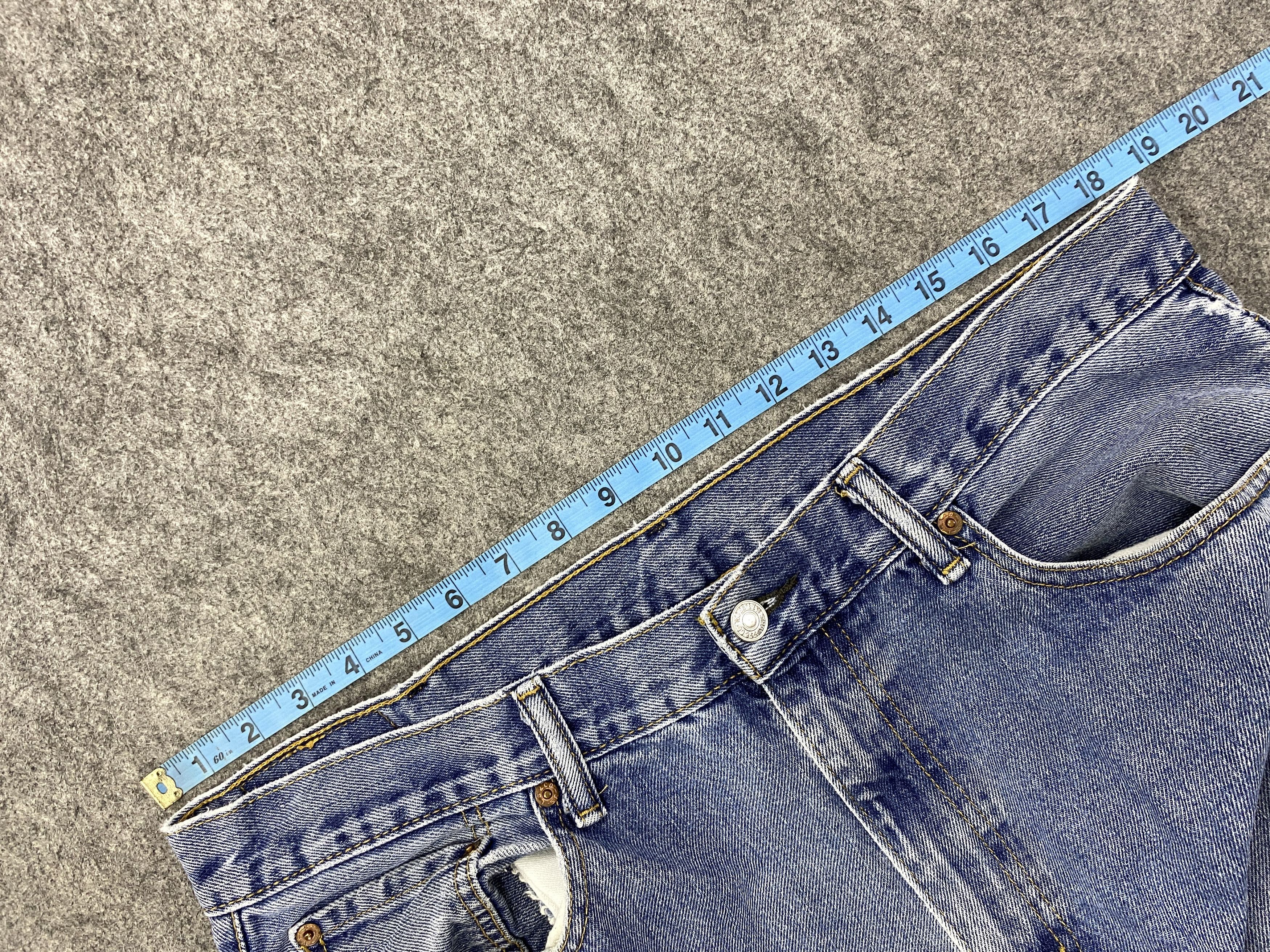 Levi's Blue Vintage Levi's 550 Jeans 37x32 Denim -SJ025 Size US 37 - 5 Thumbnail