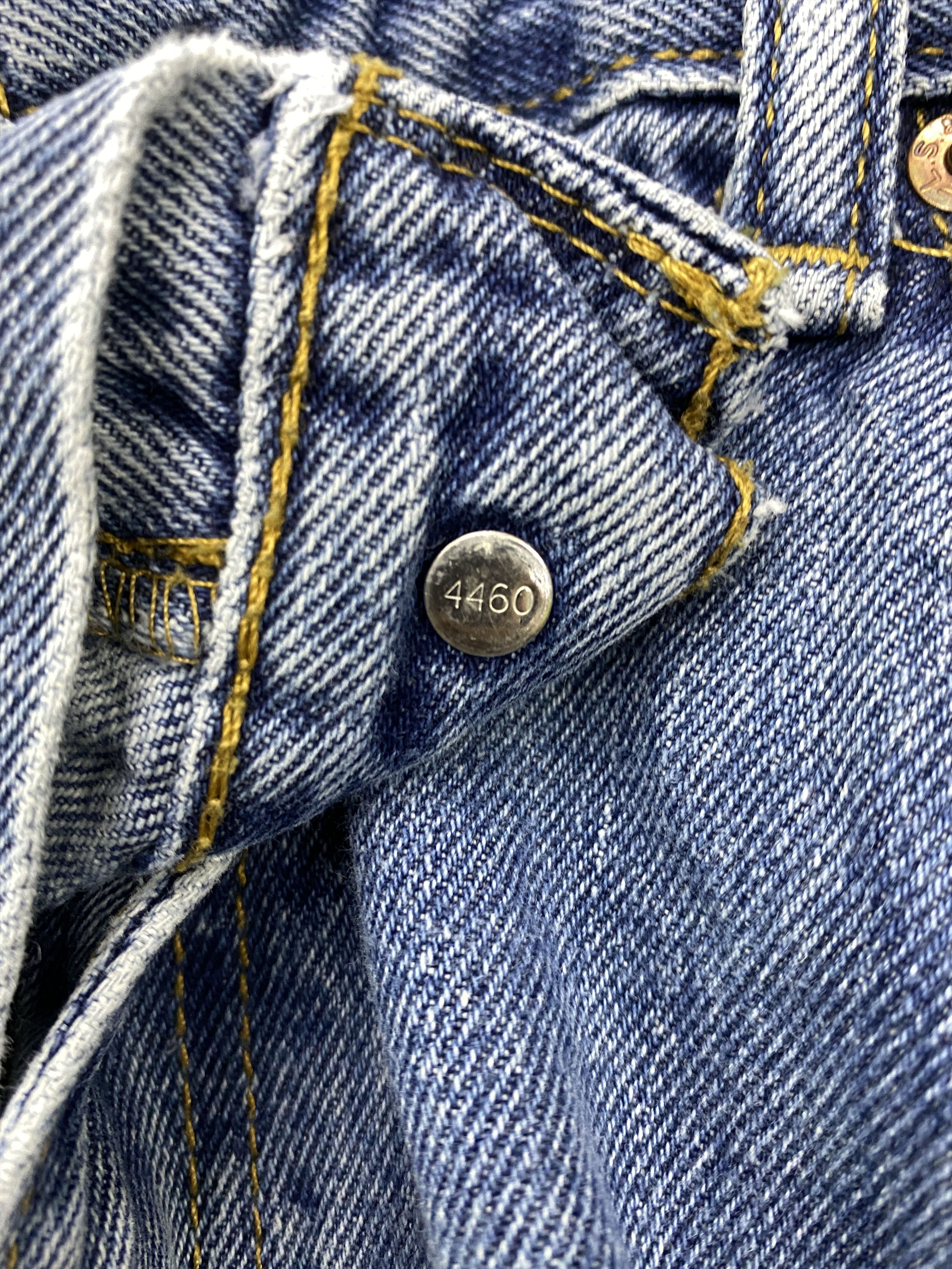 Levi's Blue Vintage Levi's 550 Jeans 37x32 Denim -SJ025 Size US 37 - 7 Thumbnail